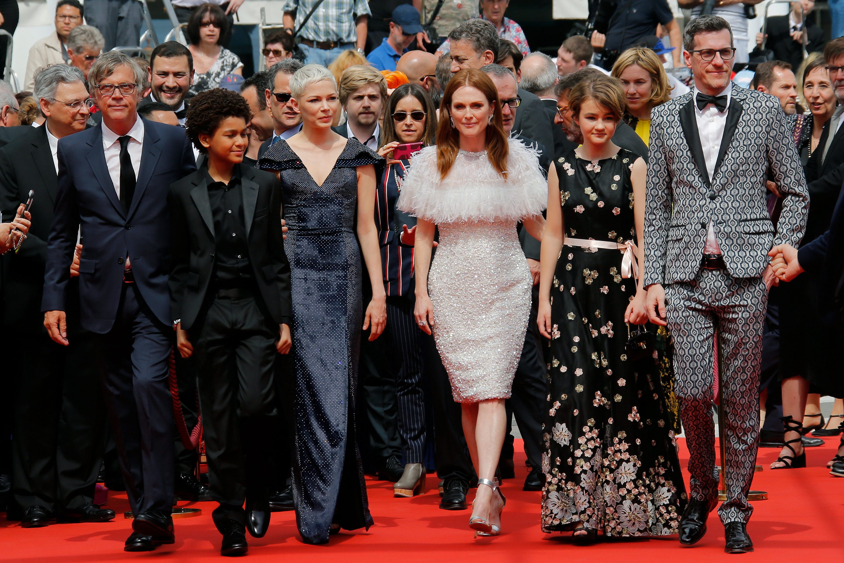 Ekipa filma 'Wonderstruck' na crvenom tepihu u Cannesu uoči premijere: redatelj Todd Haynes i glumci Jaden Michael, Michelle Williams, Julianne Moore, Millicent Simmonds te pisac Brian Selznick