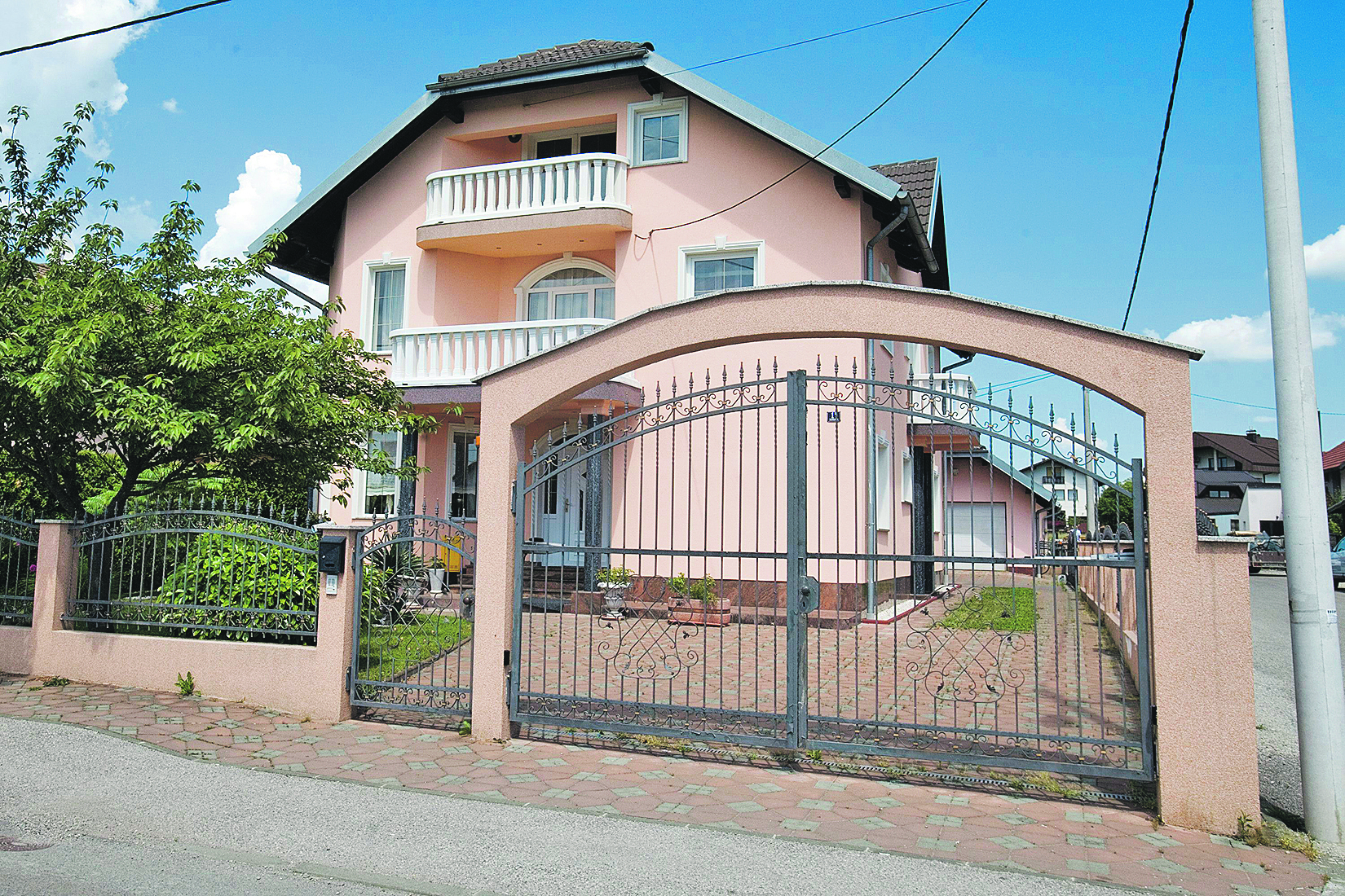 125375-160846-kradljivci_romi3-230517