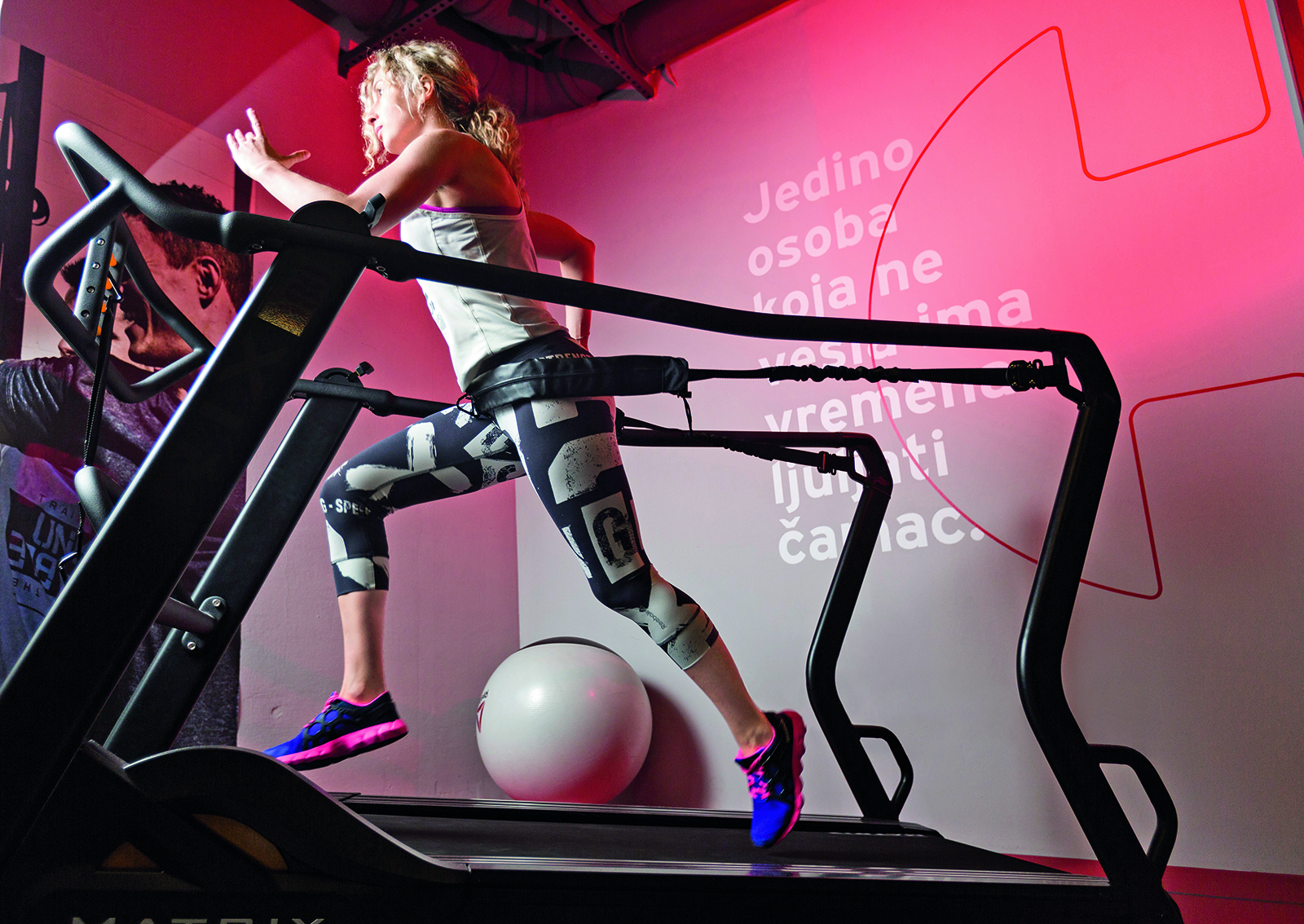 techno party u teretani_cover_Beauty-Tjelovjezba-100517---23