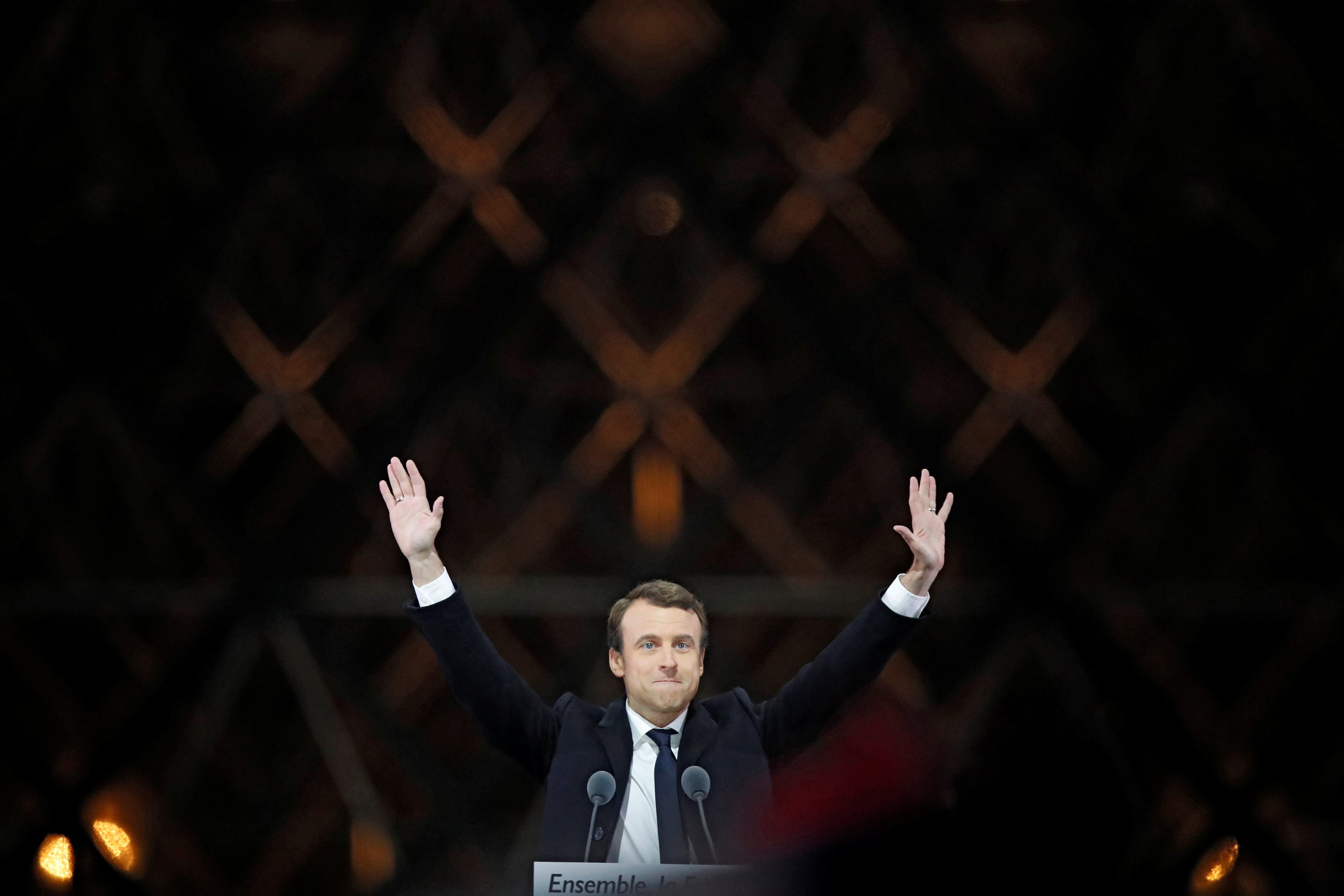 2017-05-07T211900Z_1245331024_RC163E875700_RTRMADP_3_FRANCE-ELECTION