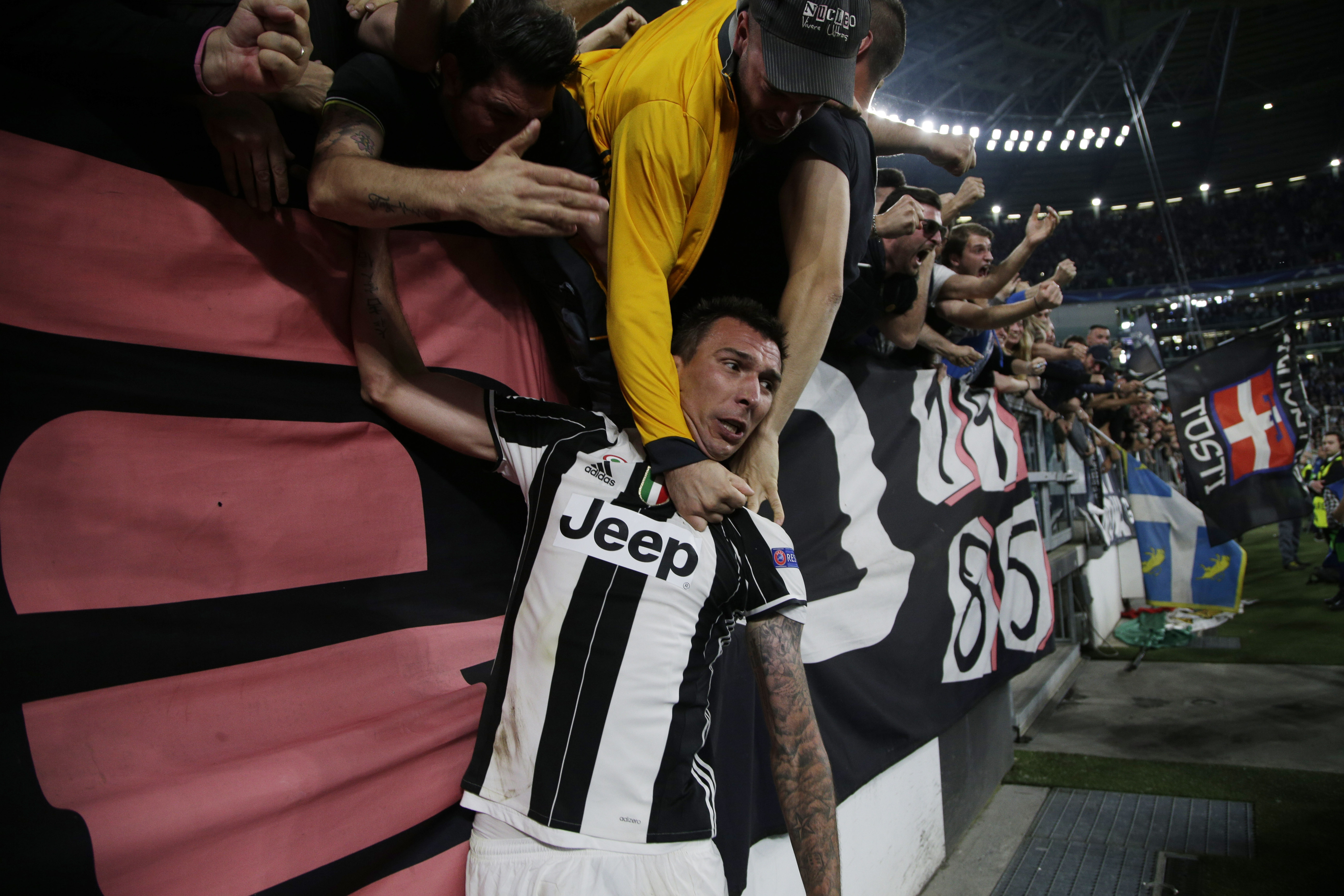 2017-05-09T192706Z_137359626_MT1ACI14791001_RTRMADP_3_SOCCER-CHAMPIONS-JUV-AMO