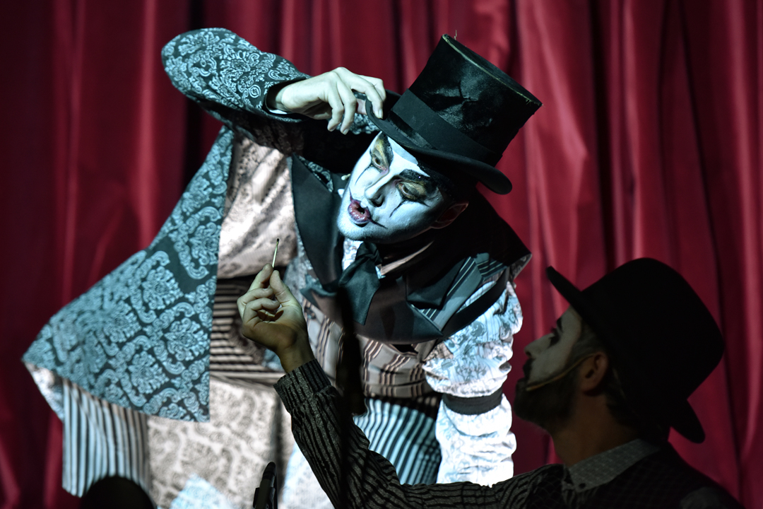 Prizor iz predstave 'Peter Kušter'