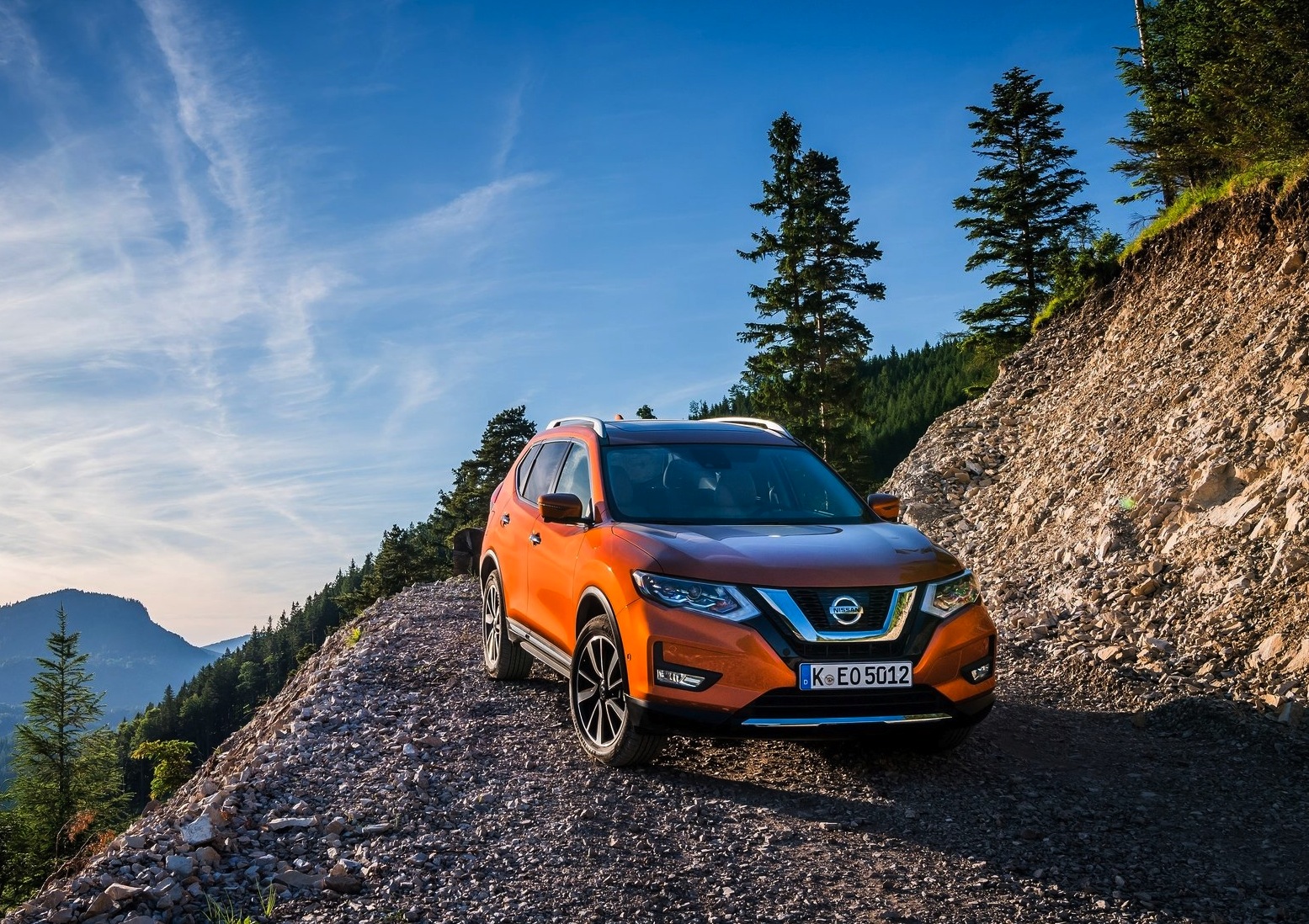 Nissan-X-Trail-2018-1600-03