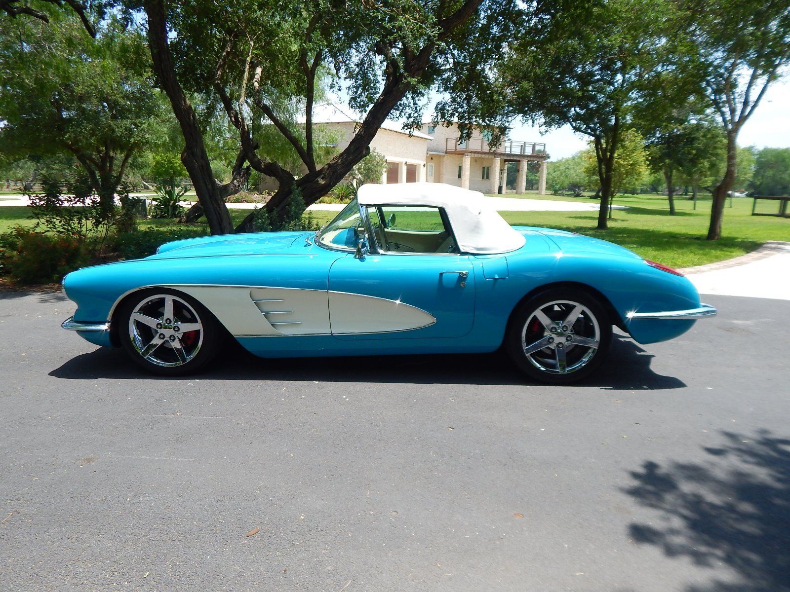 ebay-vette-1960-restomod-1