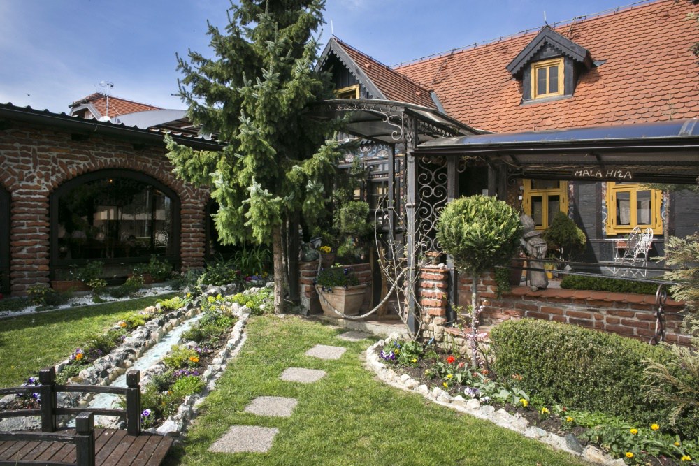 mala_hizica3-160415 (1)