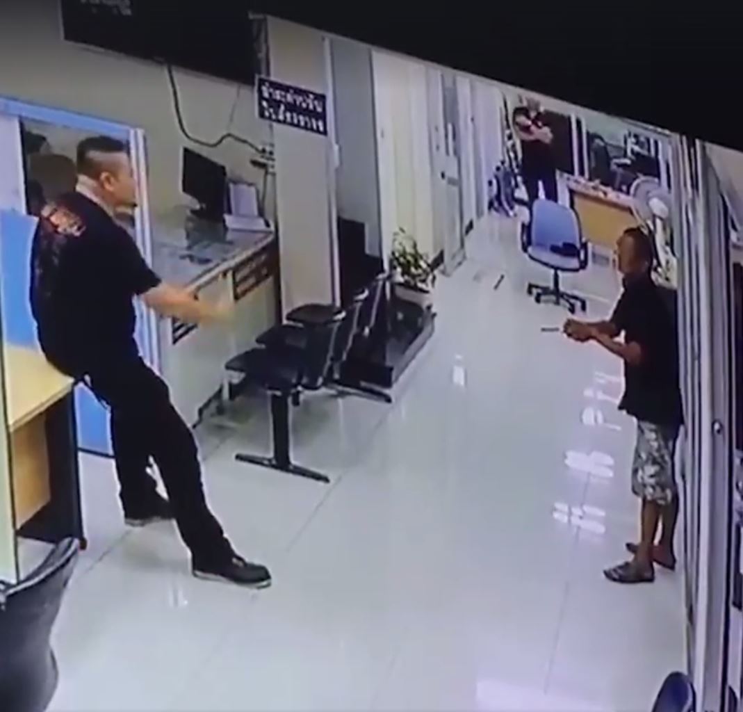 tajland policija zagrljaj