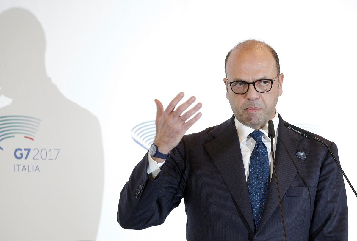 Angelino Alfano 1200