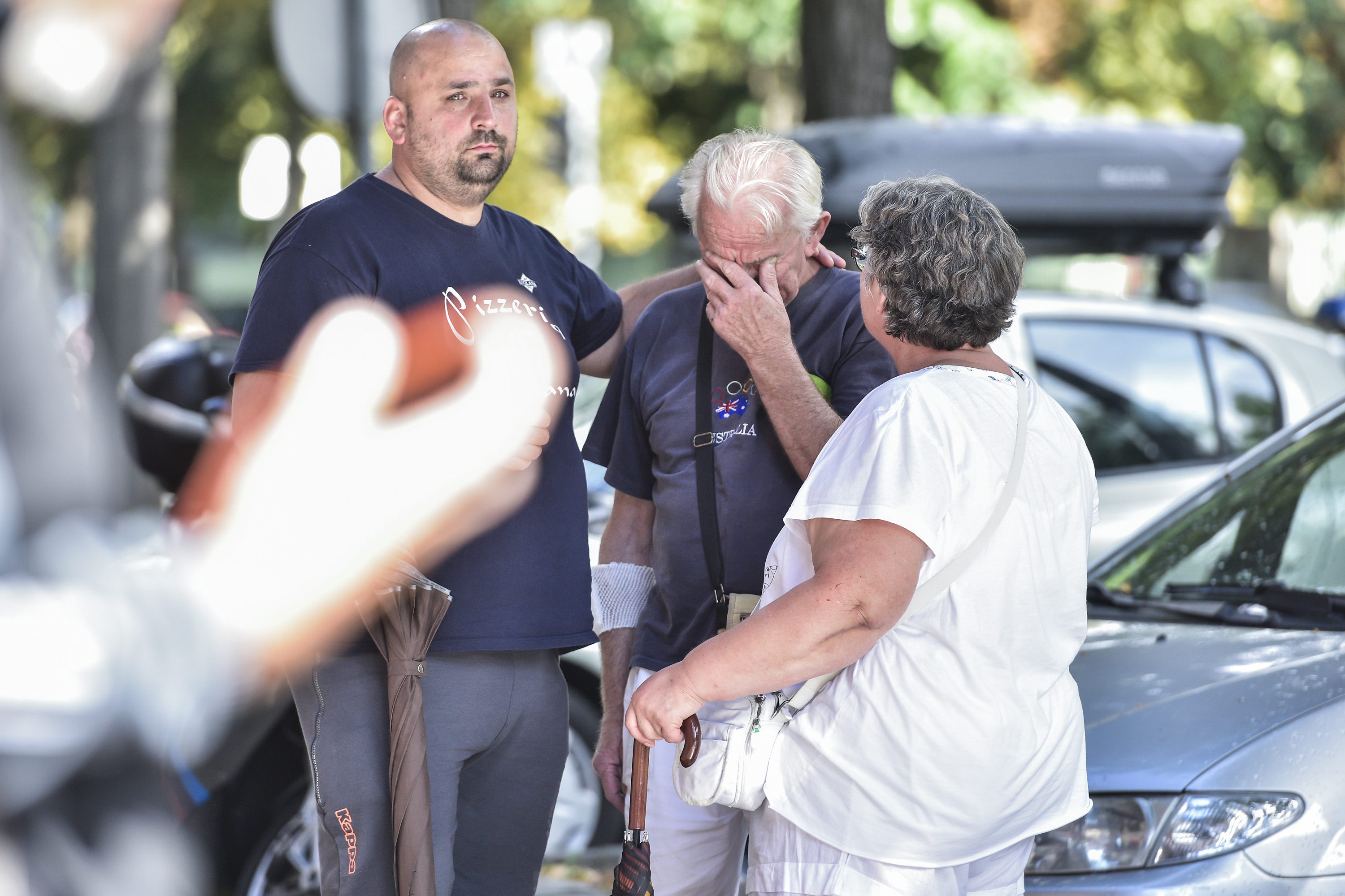 Djed i ujak poginulog dječaka.