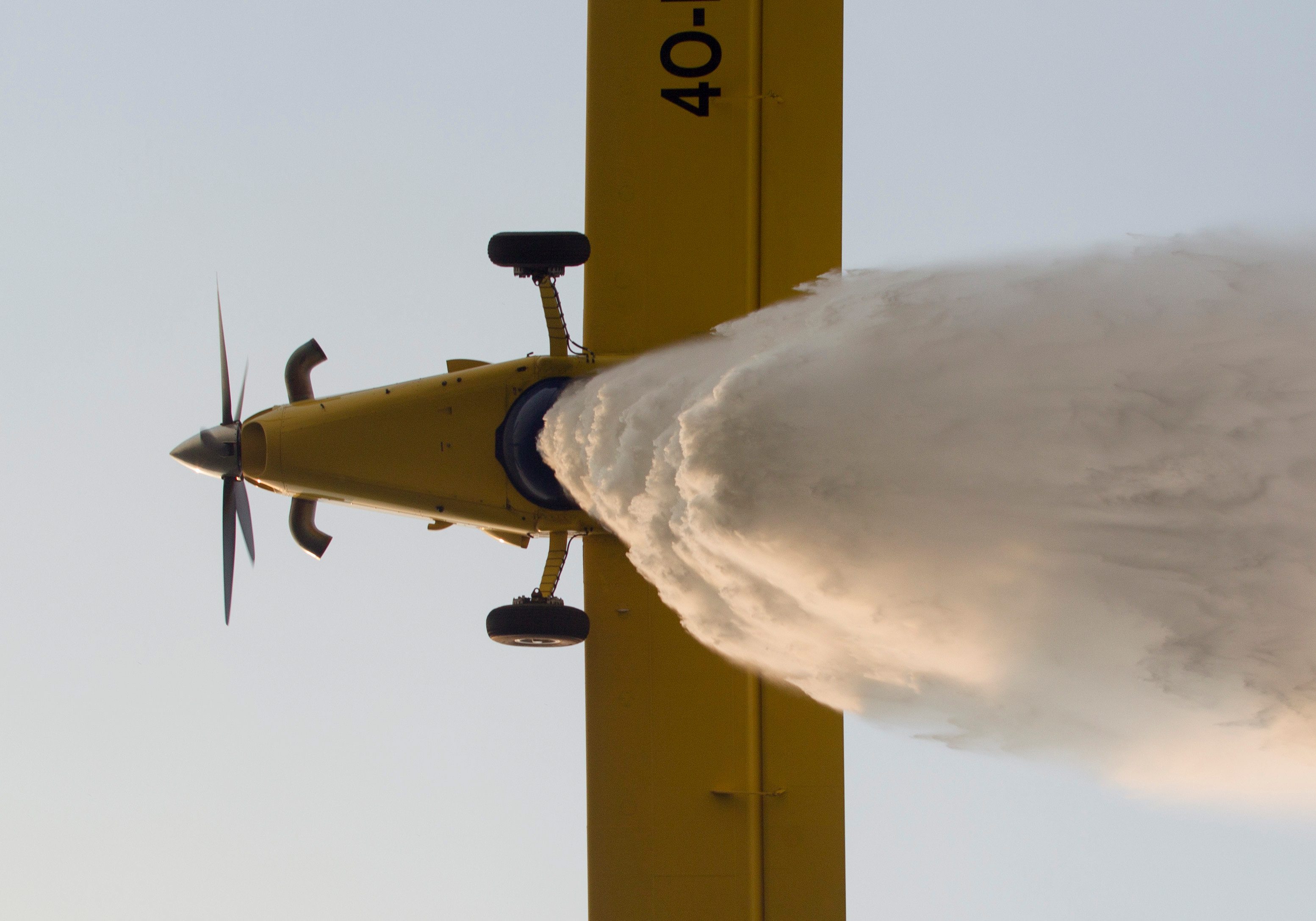 2017-07-17T170415Z_1456052325_RC161FD99740_RTRMADP_3_BALKANS-WILDFIRES