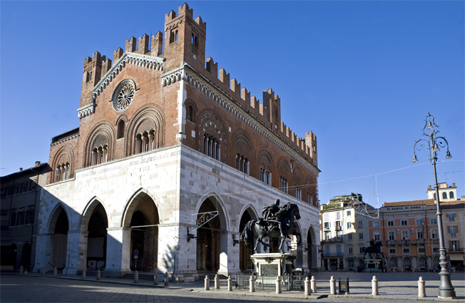 Zgrada općinske uprave u Piacenzi