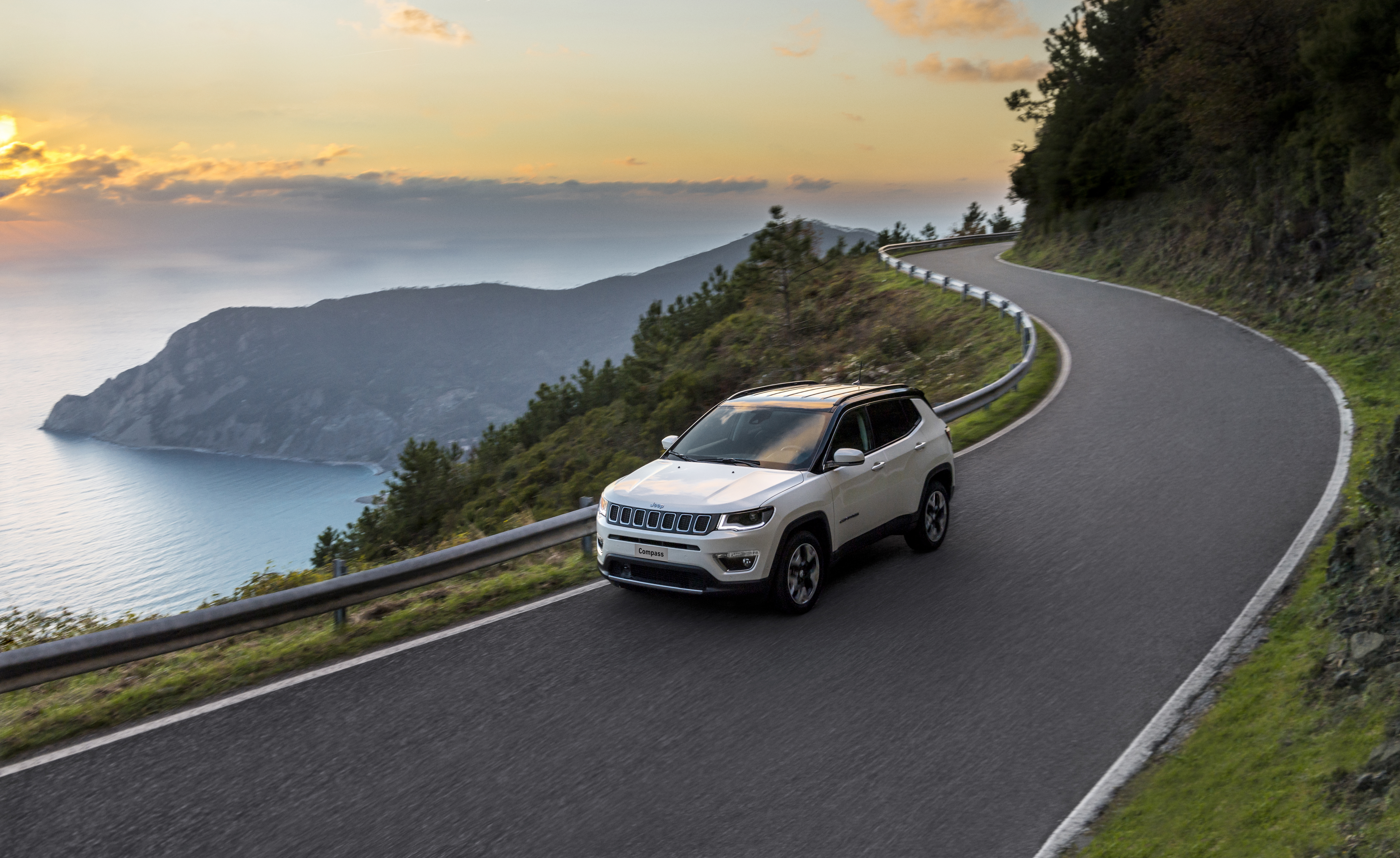 170526_Jeep_All-new-Jeep-Compass_01