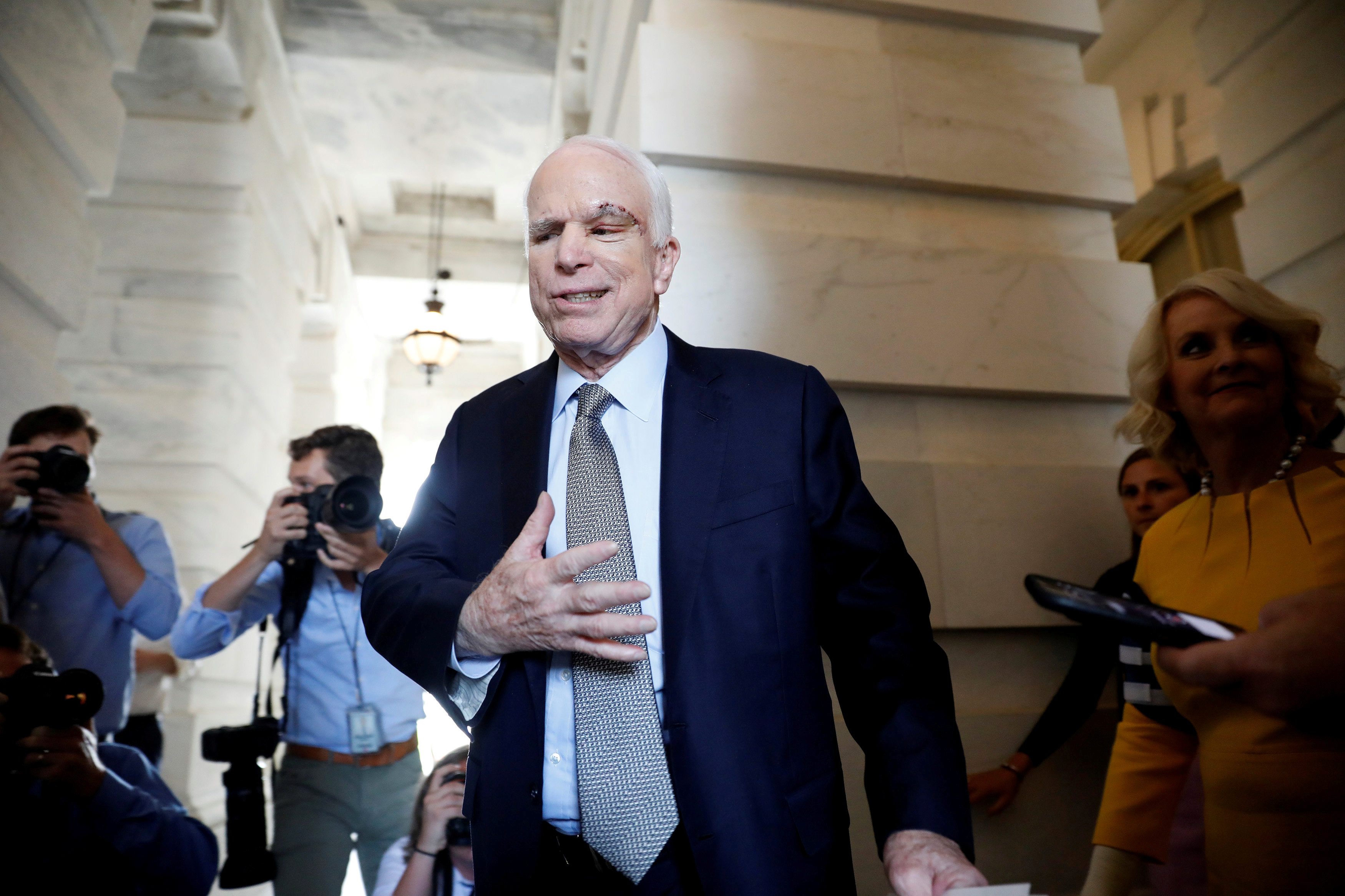 2017-07-25T210211Z_1214546888_RC1AB6721490_RTRMADP_3_USA-HEALTHCARE-MCCAIN