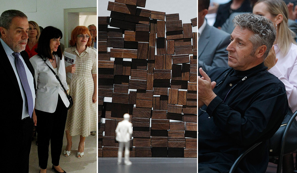 S lijeva na desno: Milan Bandić i Blaženka Divjak, pobjednički rad, akademski kipar Dalibor Stošić