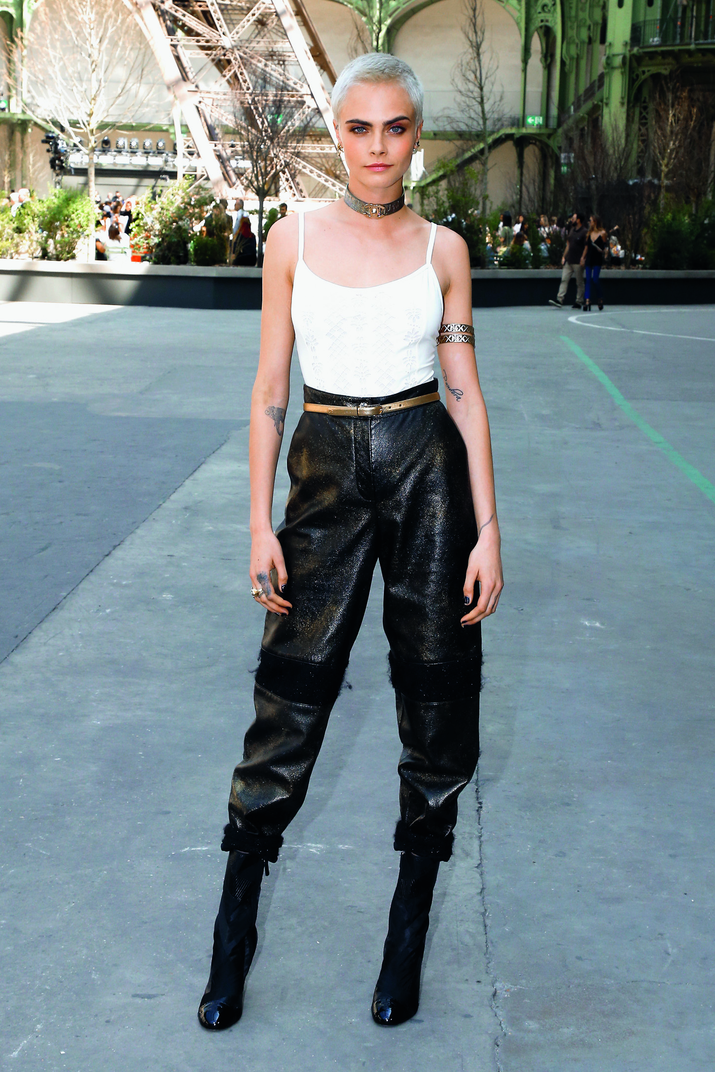 Odjeća, obuća i nakit kuće Chanel