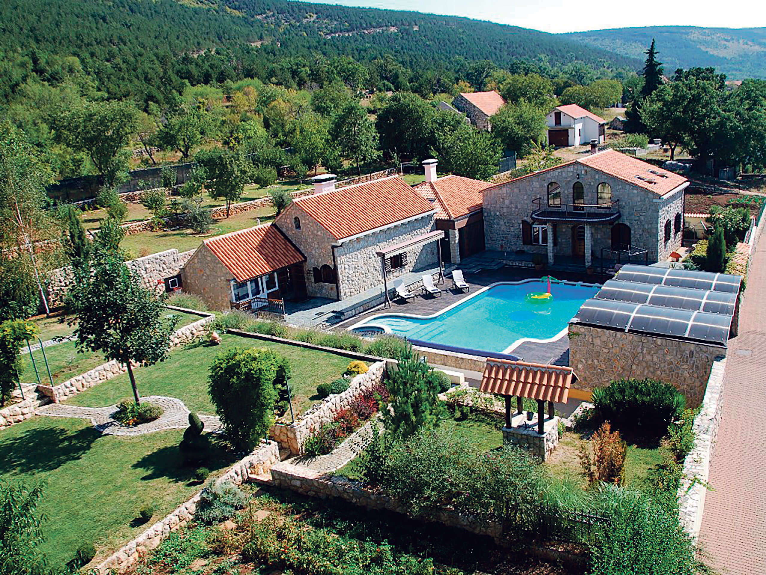 979efac9-5429-4da1-80c9-1af