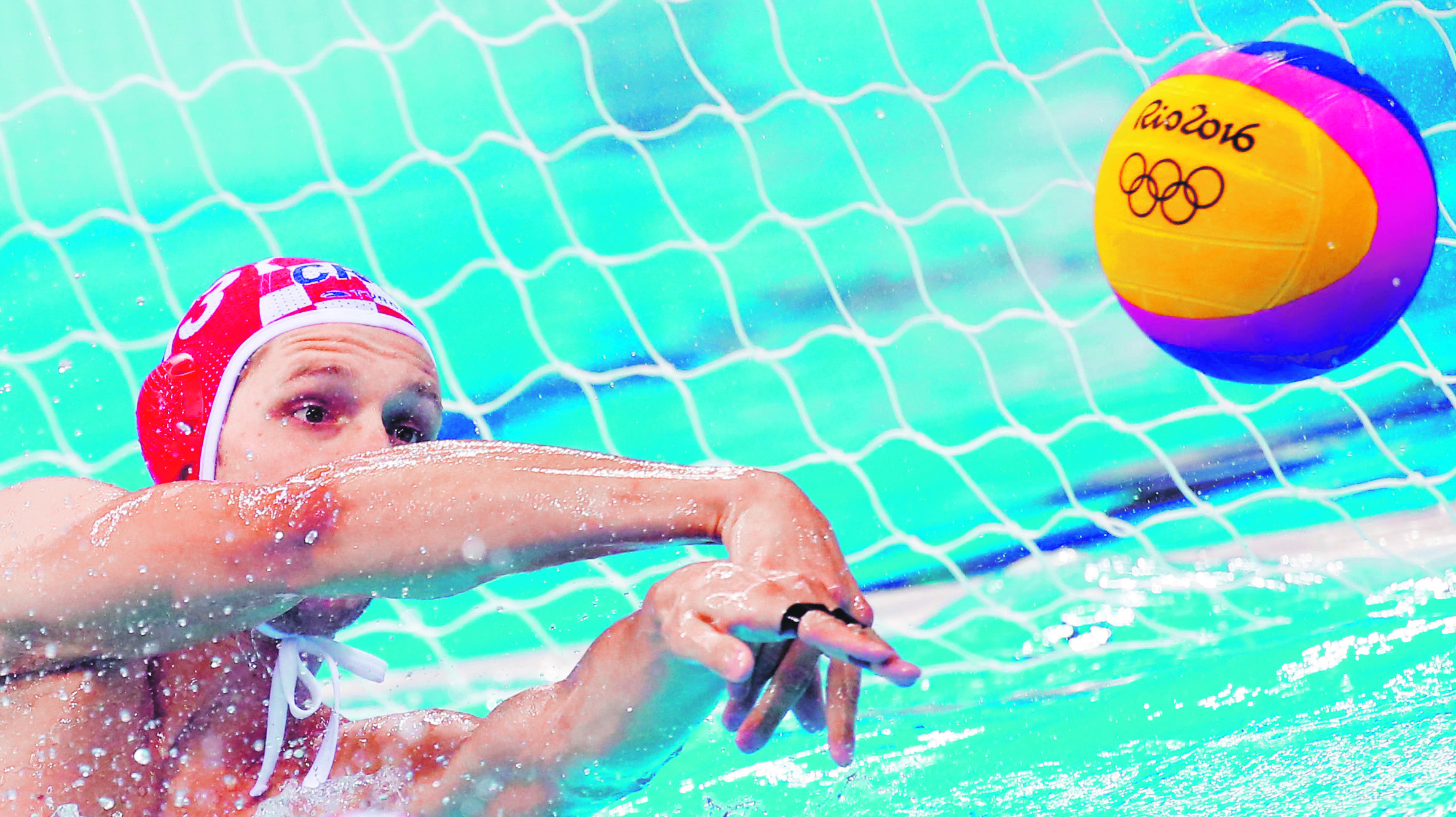 243882-121357-2016-08-14T210358Z_1795339989_RIOEC8E1MIKGG_RTRMADP_3_OLYMPICS-RIO-WATERPOLO-M_copy