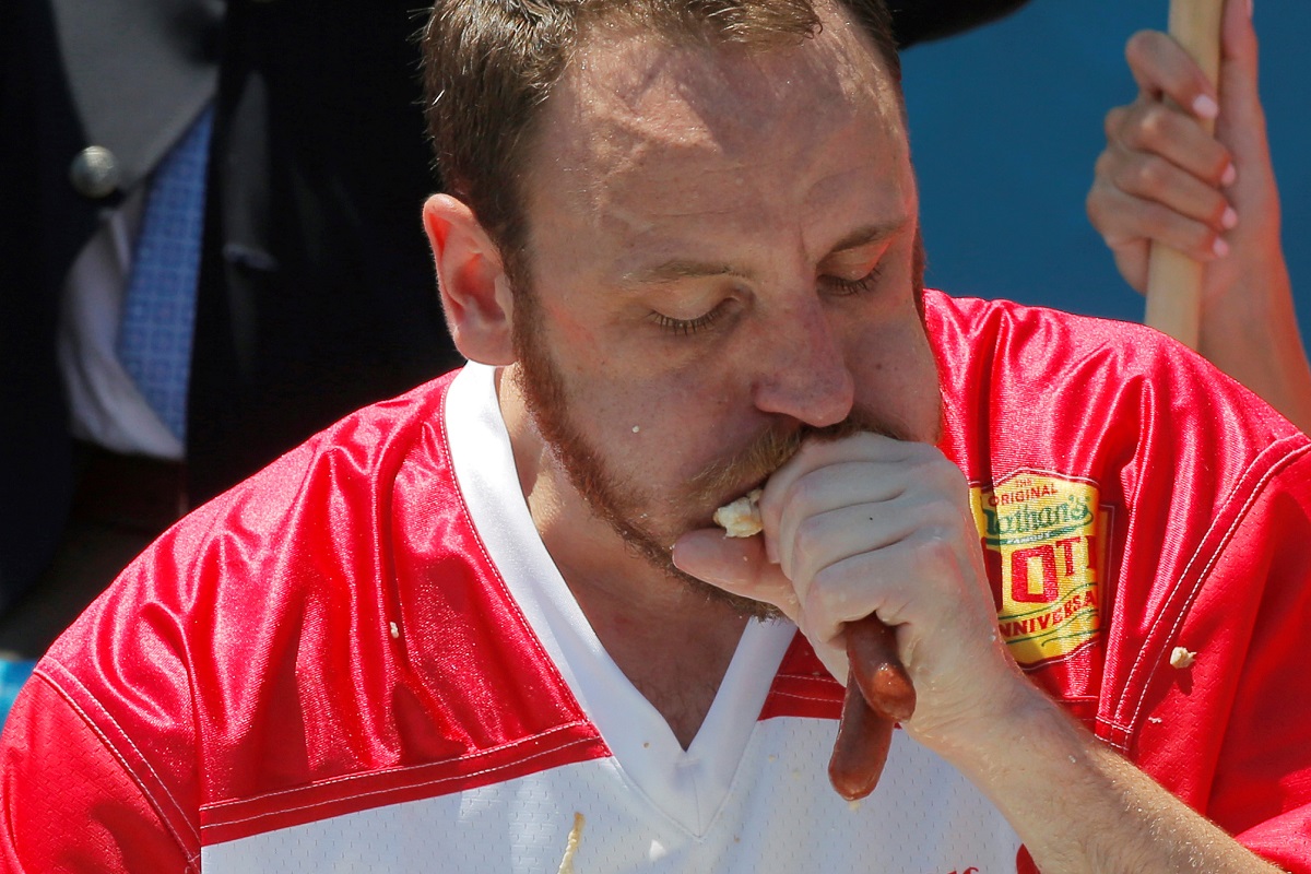 Joey Chestnut, pobjednik natjecanja u žderanju hot-dogova