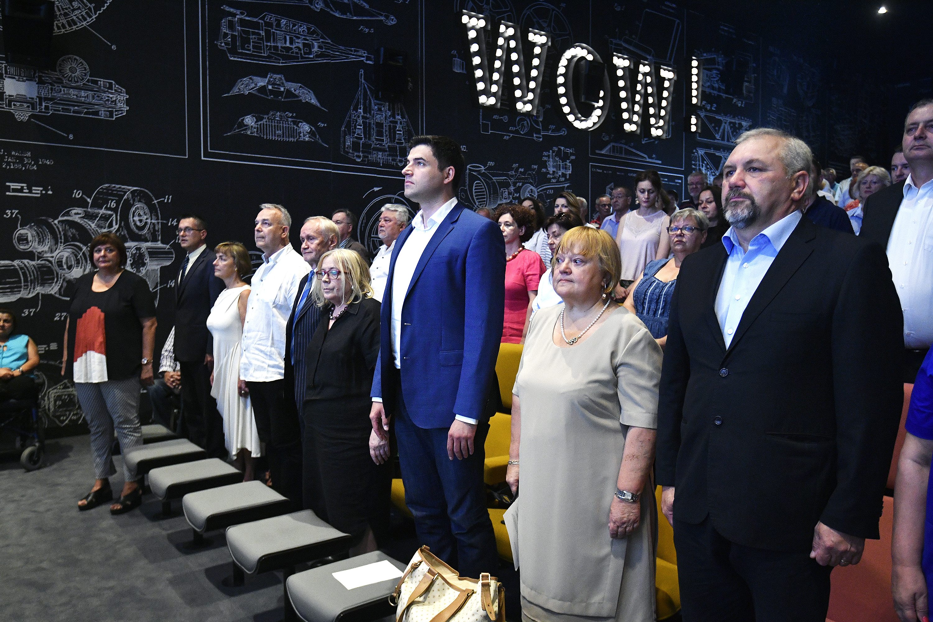 Nada Turina Đurić, Goran Beus Richembergh, Vesna Pusić, Jozo Radoš, Nadežda Čačinovič, Davor Bernardić, Anka Mrak Taritaš i Silvano Hrelja