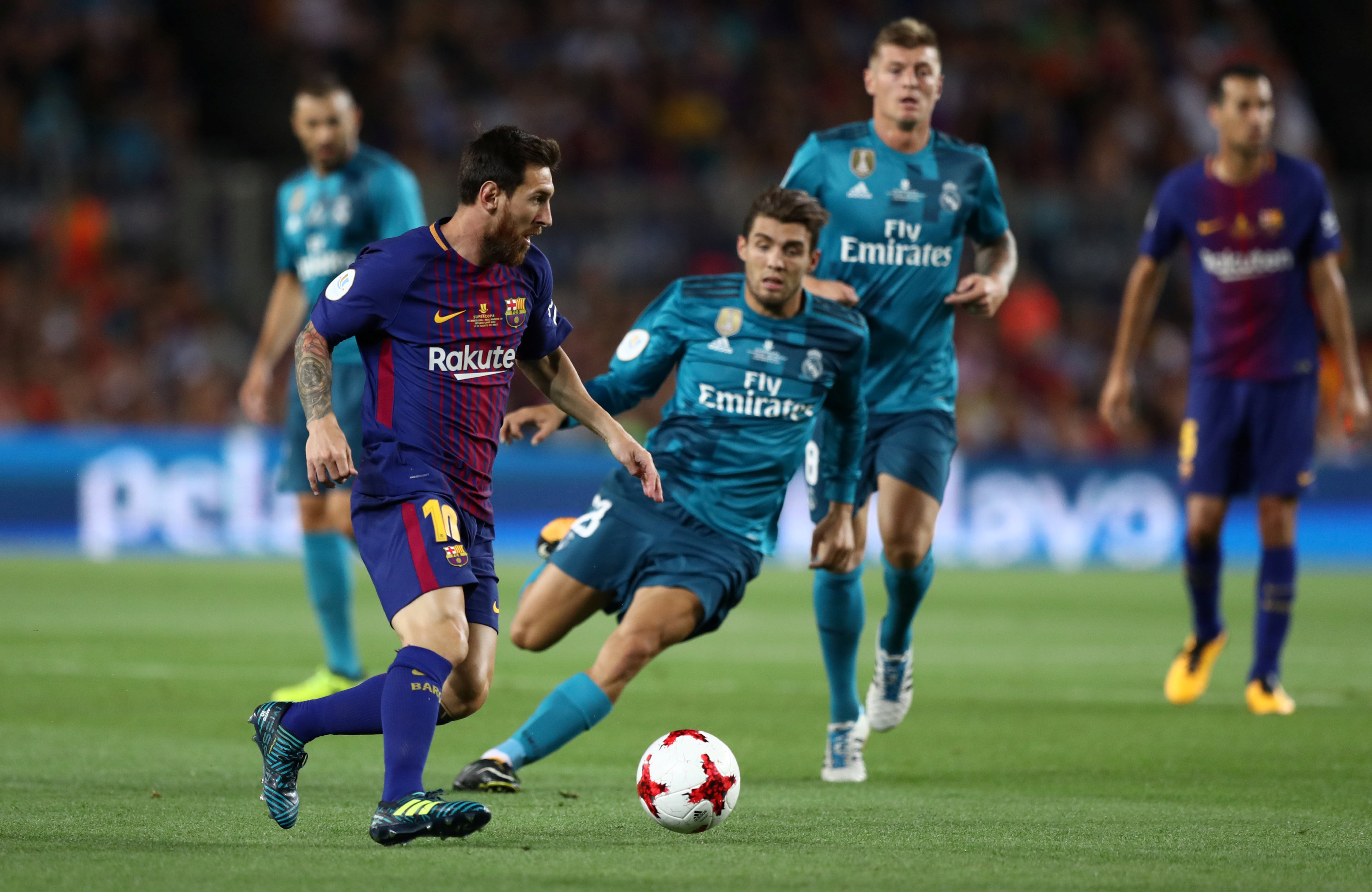 2017-08-13T202140Z_2142338340_RC1340B42920_RTRMADP_3_SOCCER-SPAIN-FCB-REA-SUPERCUP