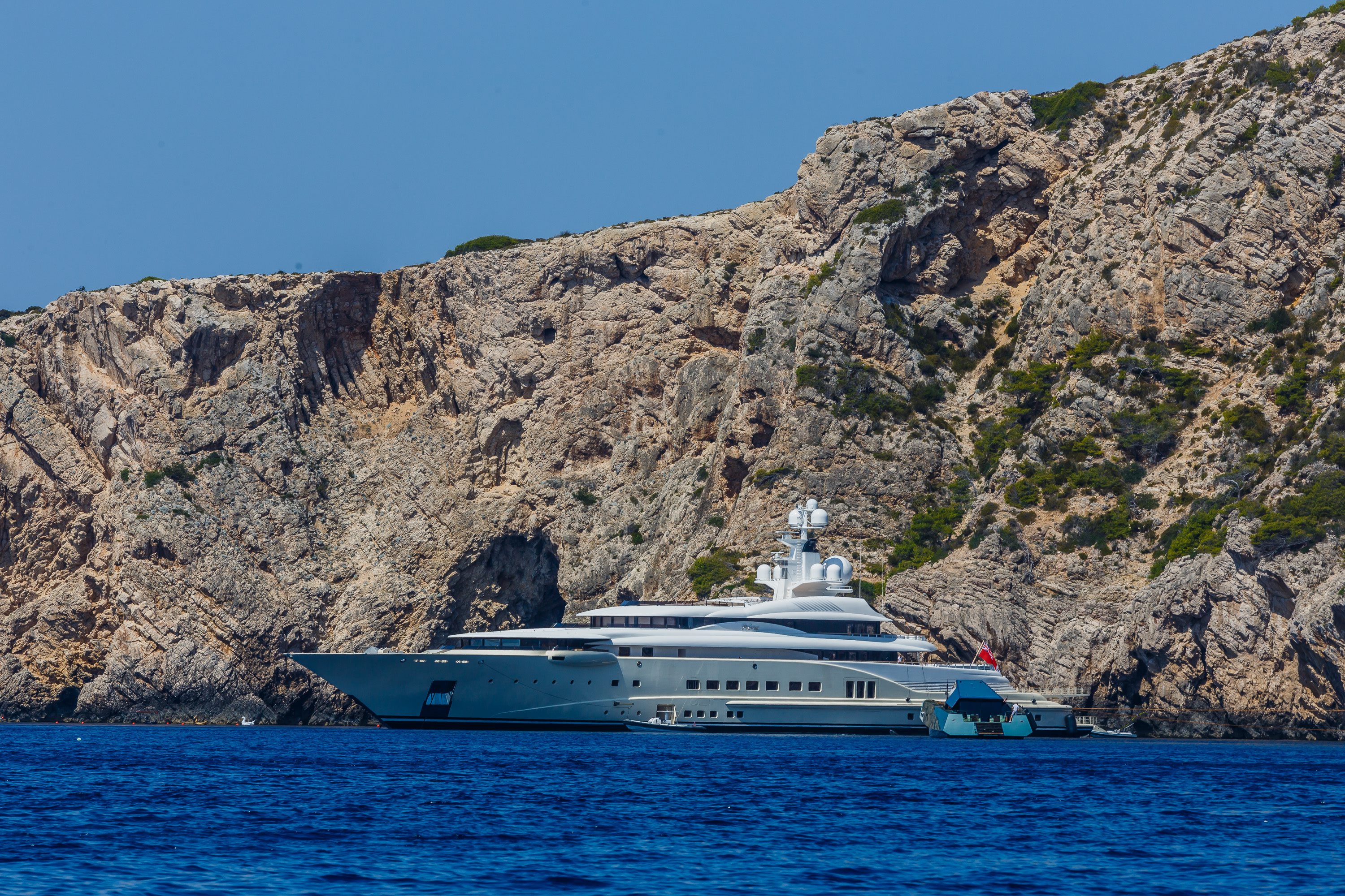 bisevo_jahte1-020817