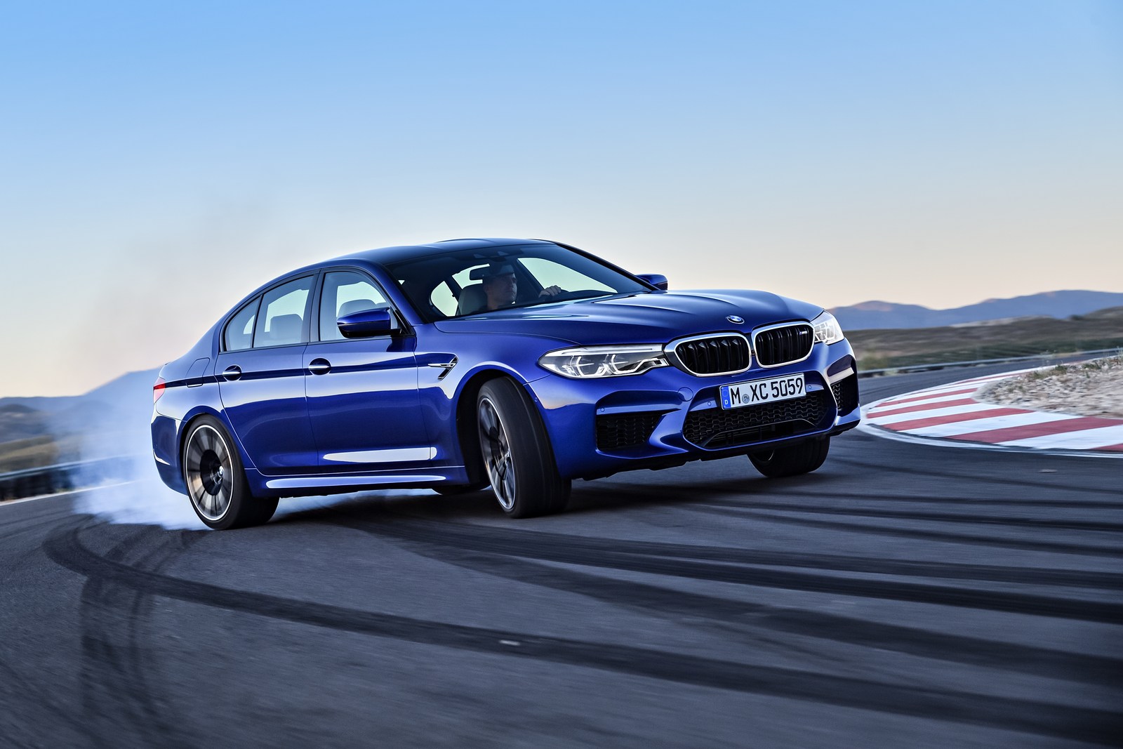 BMW-M5-11