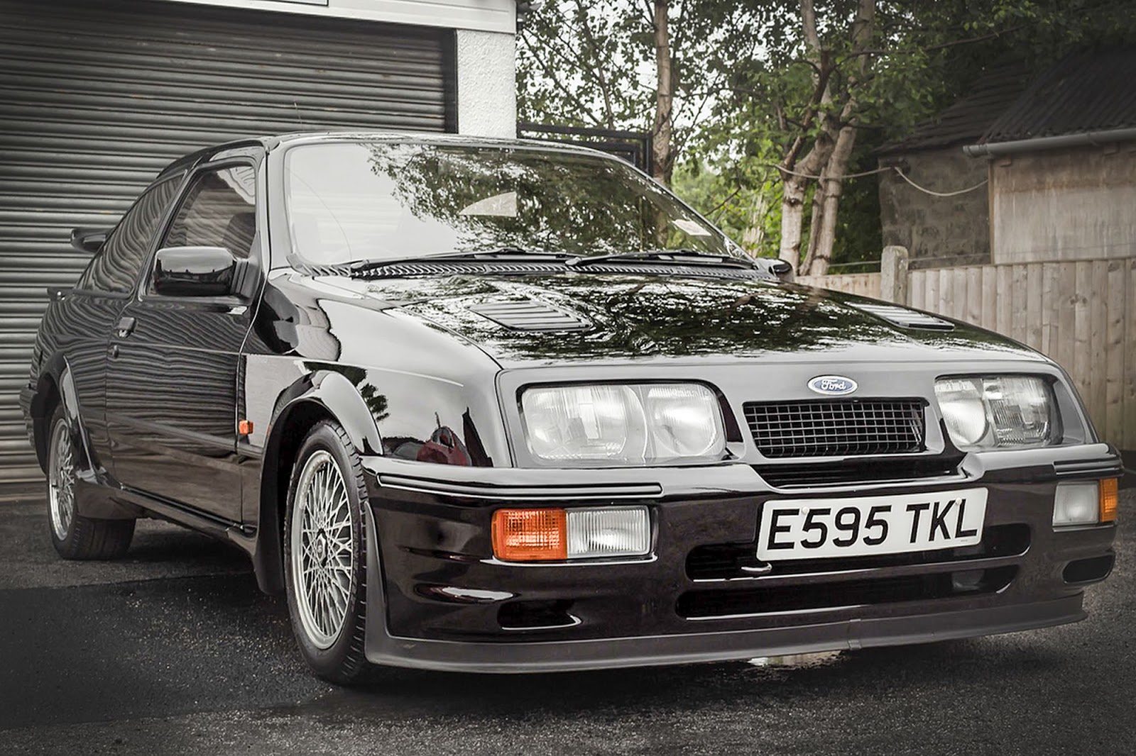 Ford-Sierra-RS500-Cosworth-1
