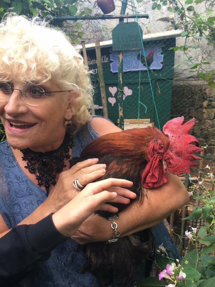 Corinne Fesseau i pijetao Maurice