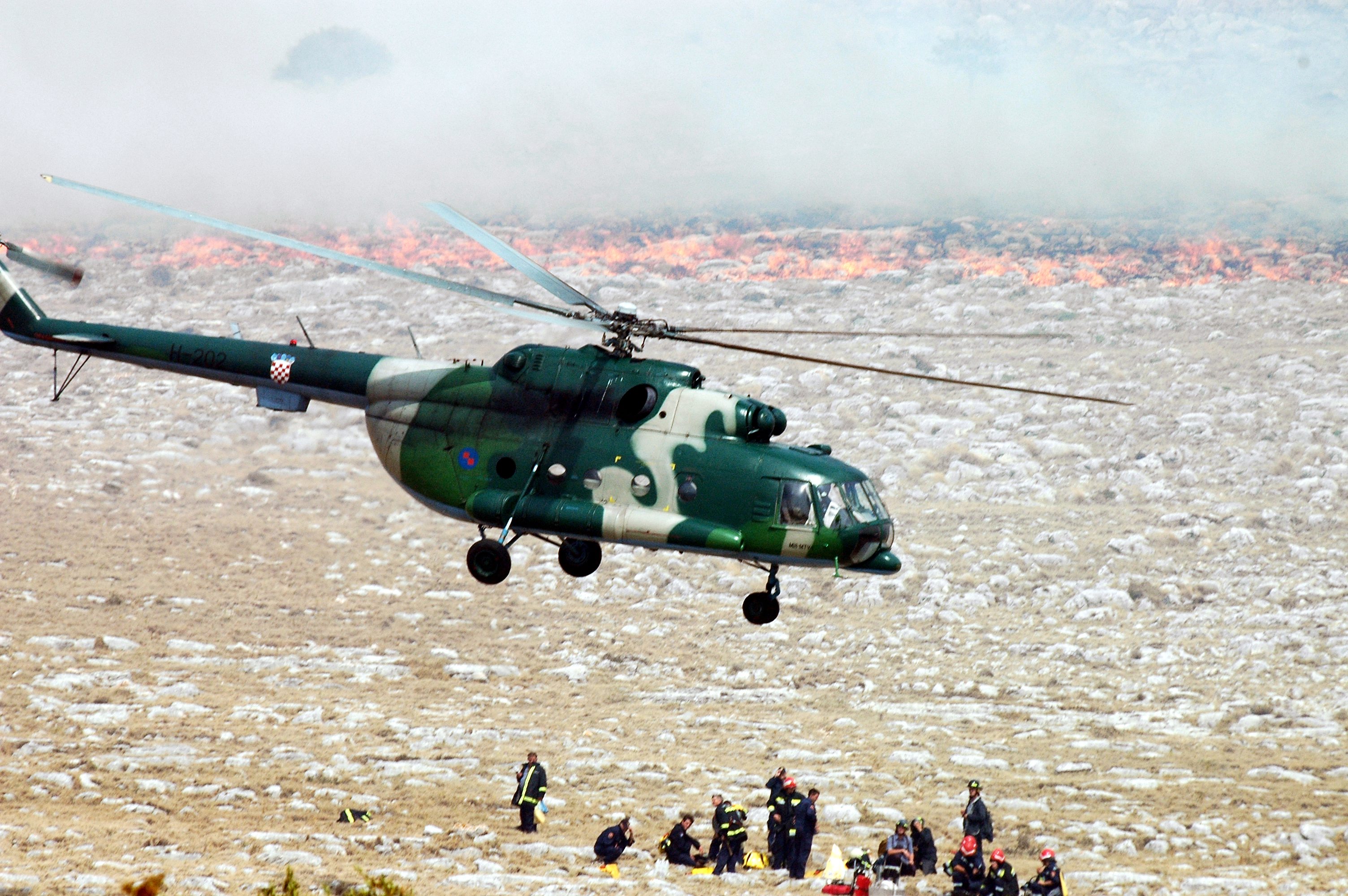 Vatrogasci u trenutku nakon desanta na Kornat