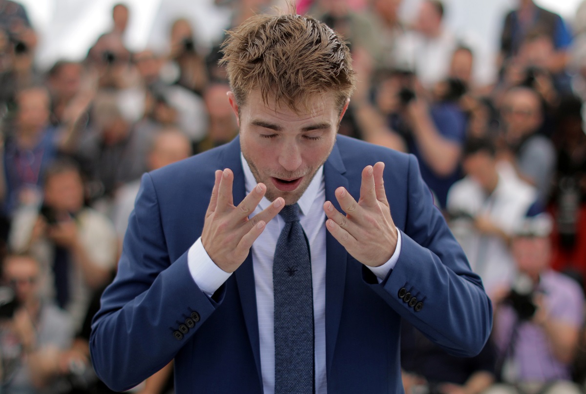 Robert Pattinson u Cannesu na predstavljanju filma 