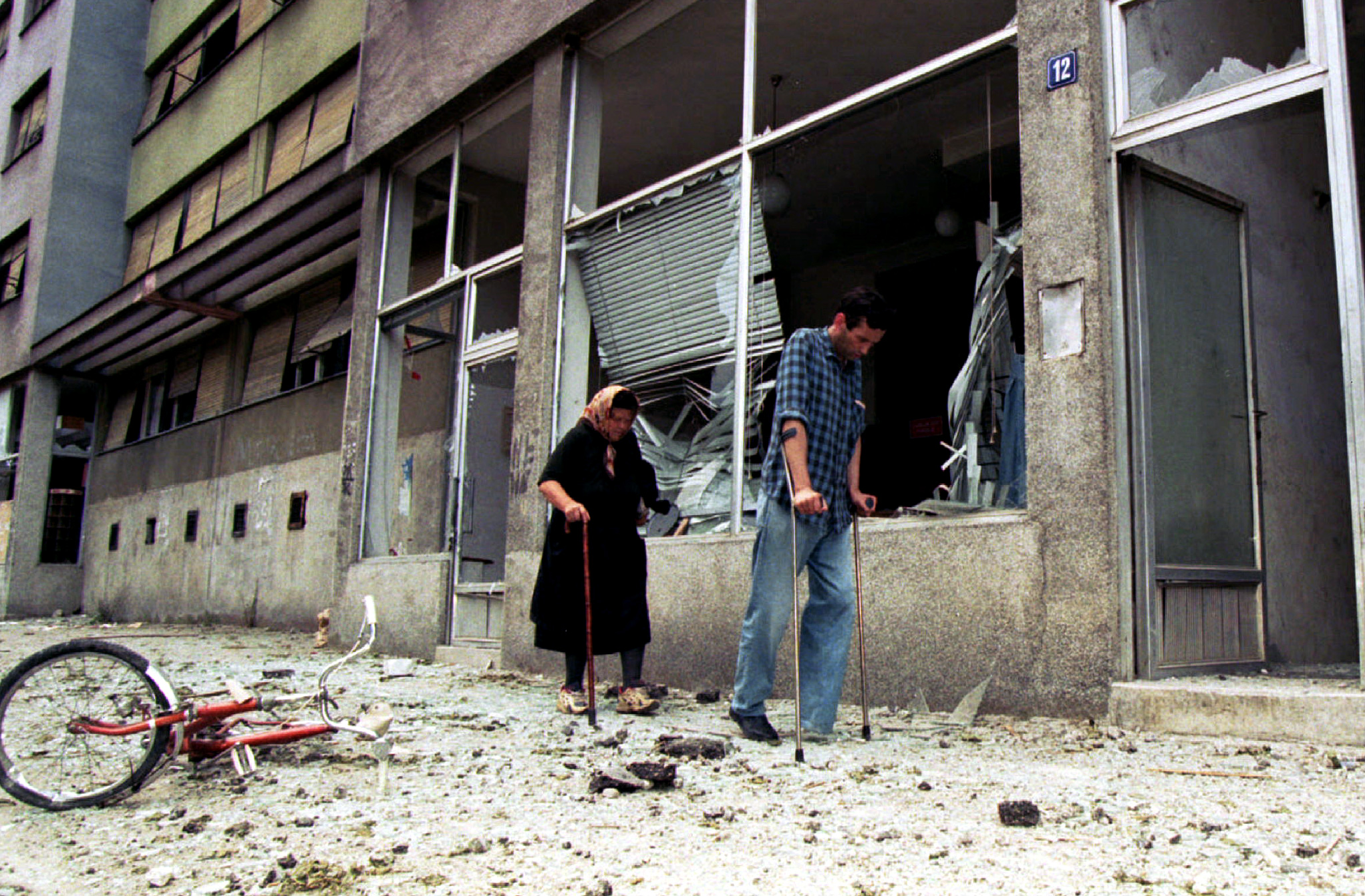 Srpski civili u Kninu, 6. kolovoza 1995. 