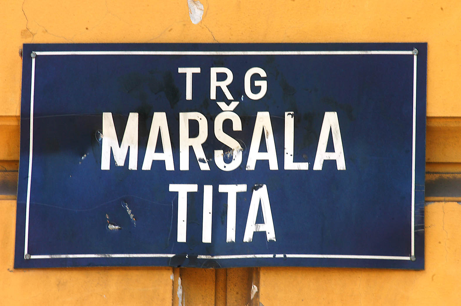 trg_marsala_tita12806-desk