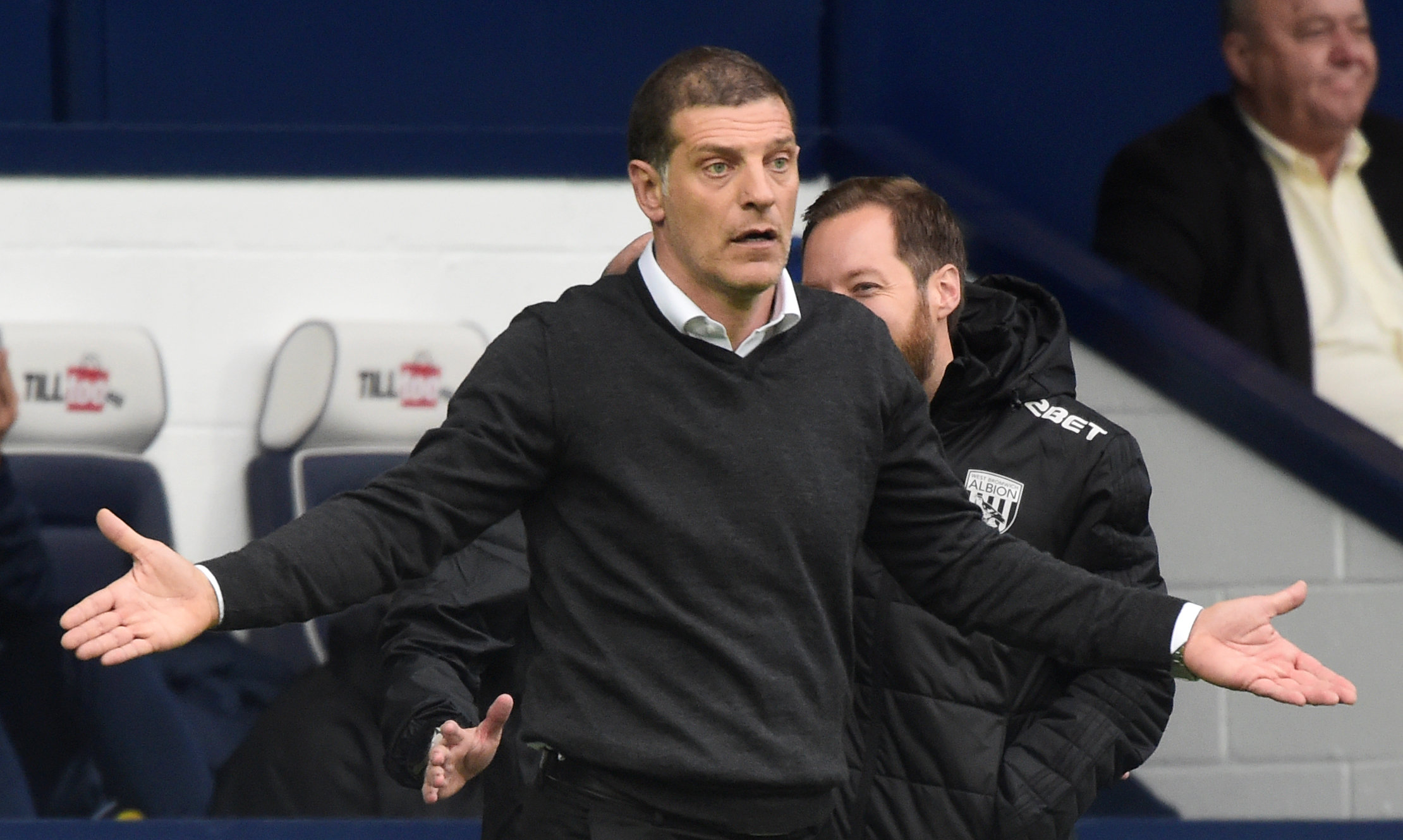 2017-09-16T152909Z_1849051713_RC1A06D38510_RTRMADP_3_SOCCER-ENGLAND-WBA-WHU