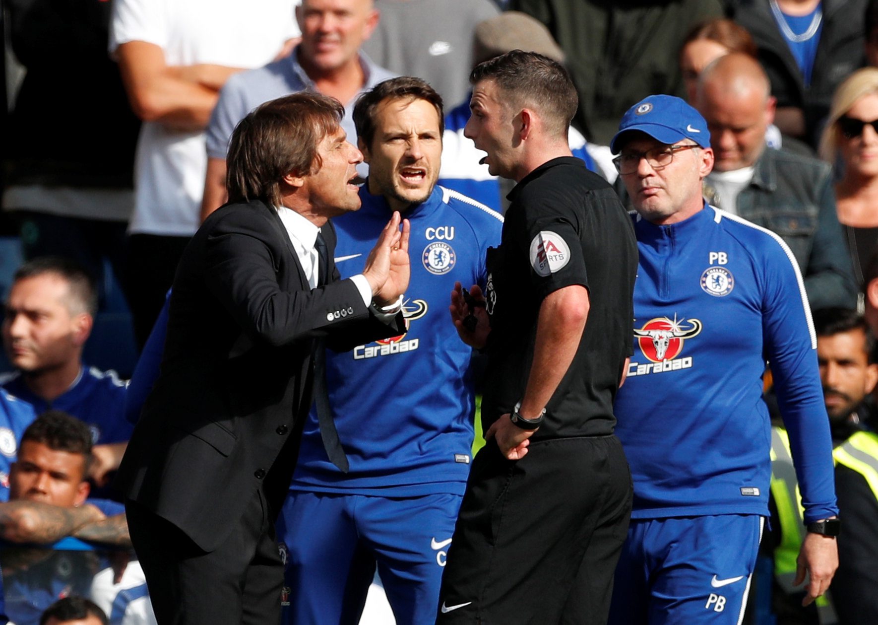 2017-09-17T142319Z_1769268489_RC15AF0C8470_RTRMADP_3_SOCCER-ENGLAND-CHE-ARS