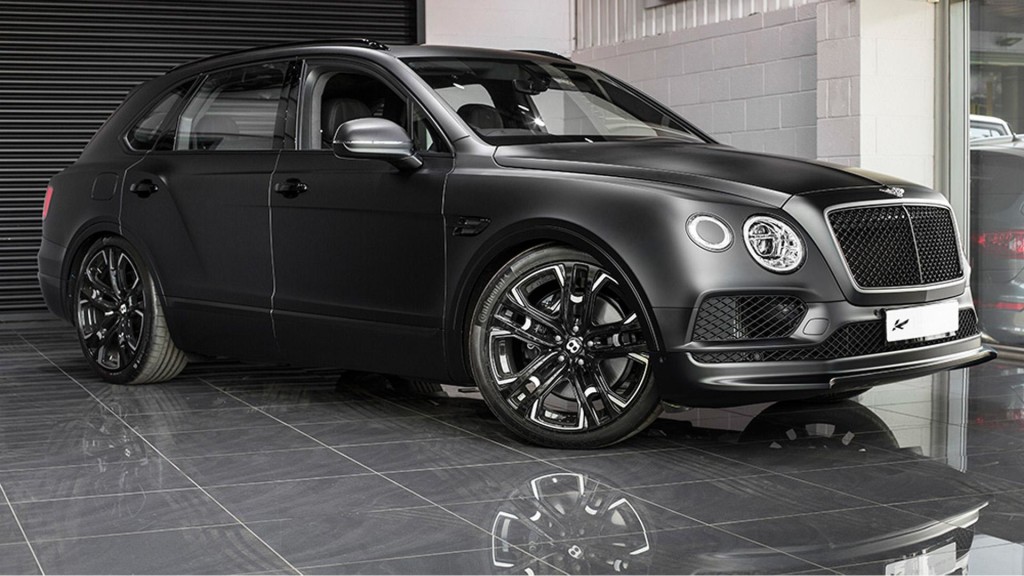 Kahn-Automobiles-goes-black-on-Bentley-Bentayga-for-LeMans-Edition-5-1024x576