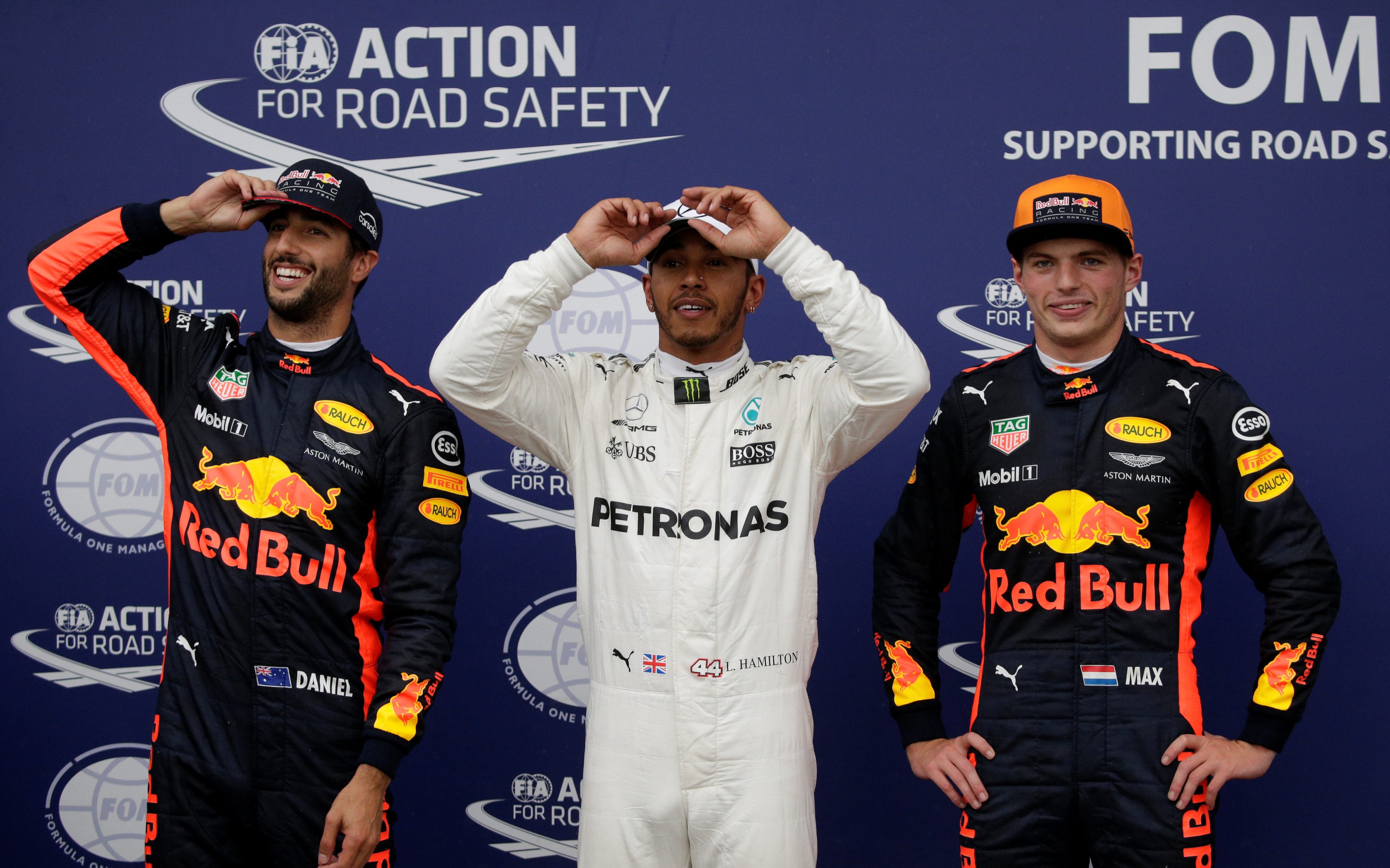 2017-09-02T154959Z_356842898_RC1ED384CE50_RTRMADP_3_MOTOR-F1-ITALY