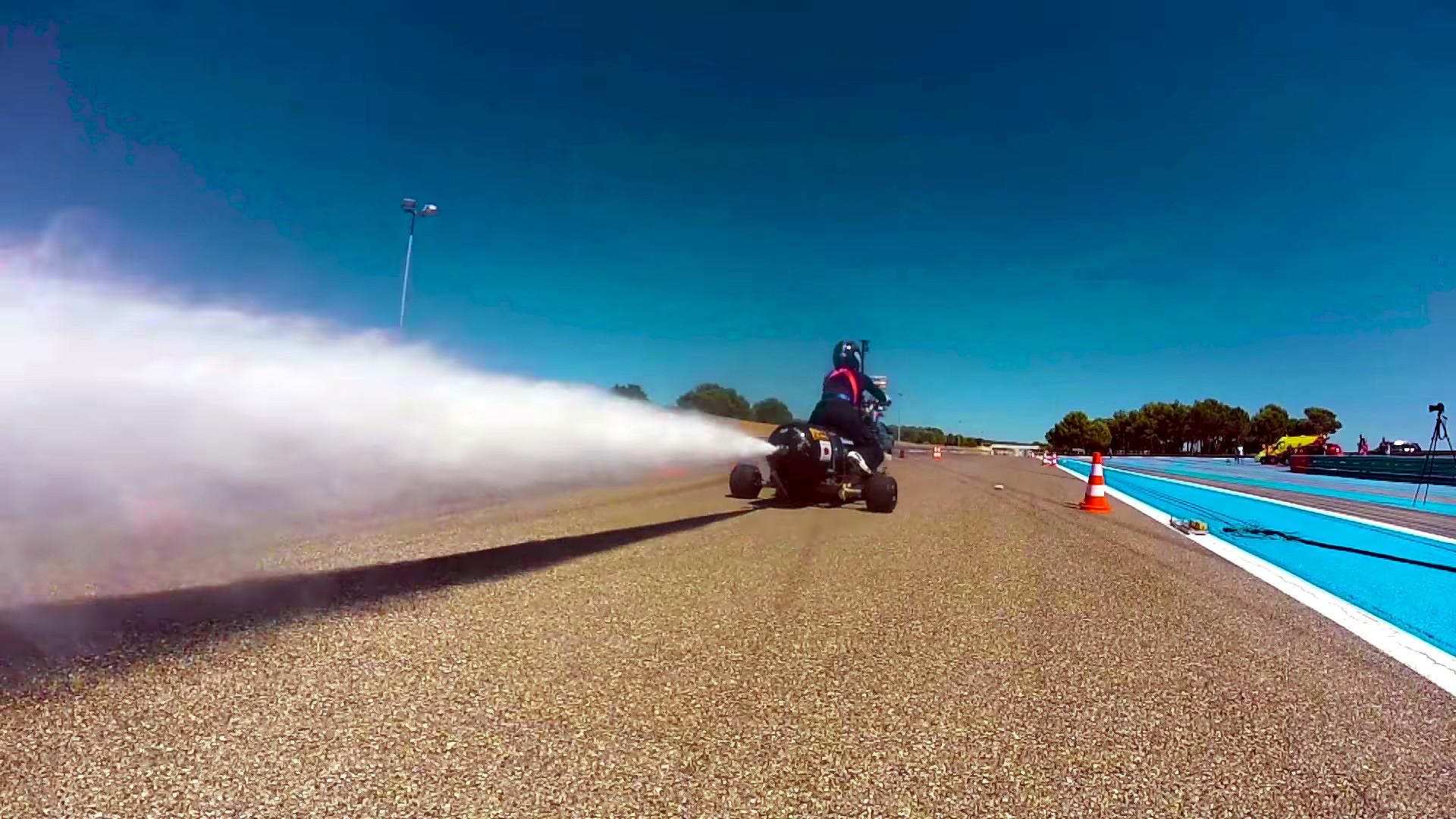 YTwater-rocket-trike