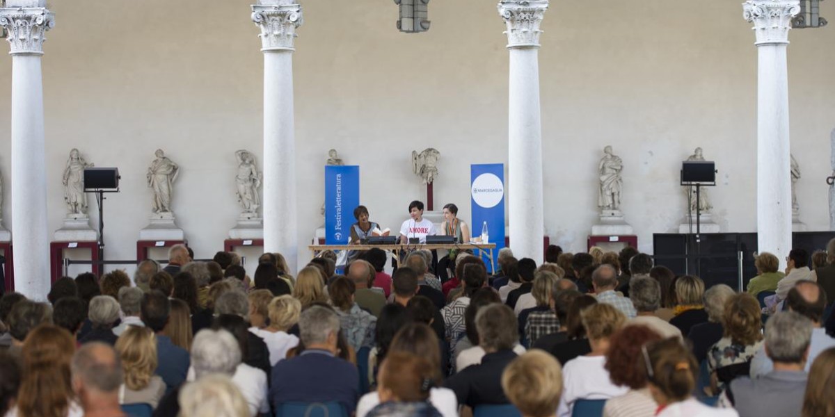 Olja Savičević Ivančević na predstavljanju talijanskog izdanja svog romana 'Adio kauboju'