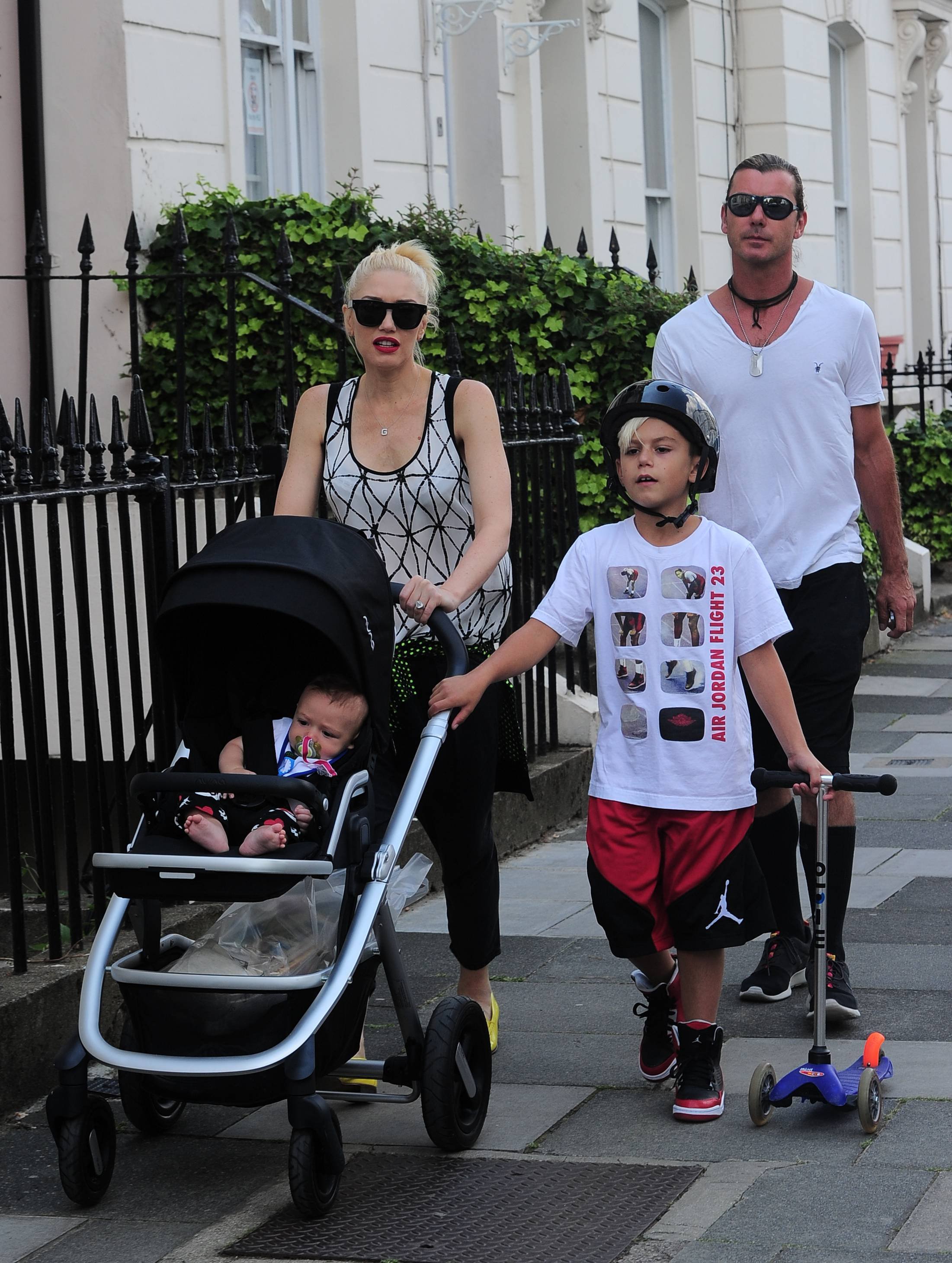 Gavin s bivšom suprugom Gwen i sinovima prije pet godina kad su još bili sretna obitelj