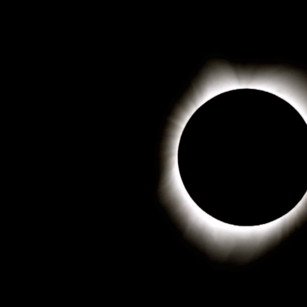 Ala de la Puente: Tamno vrijeme