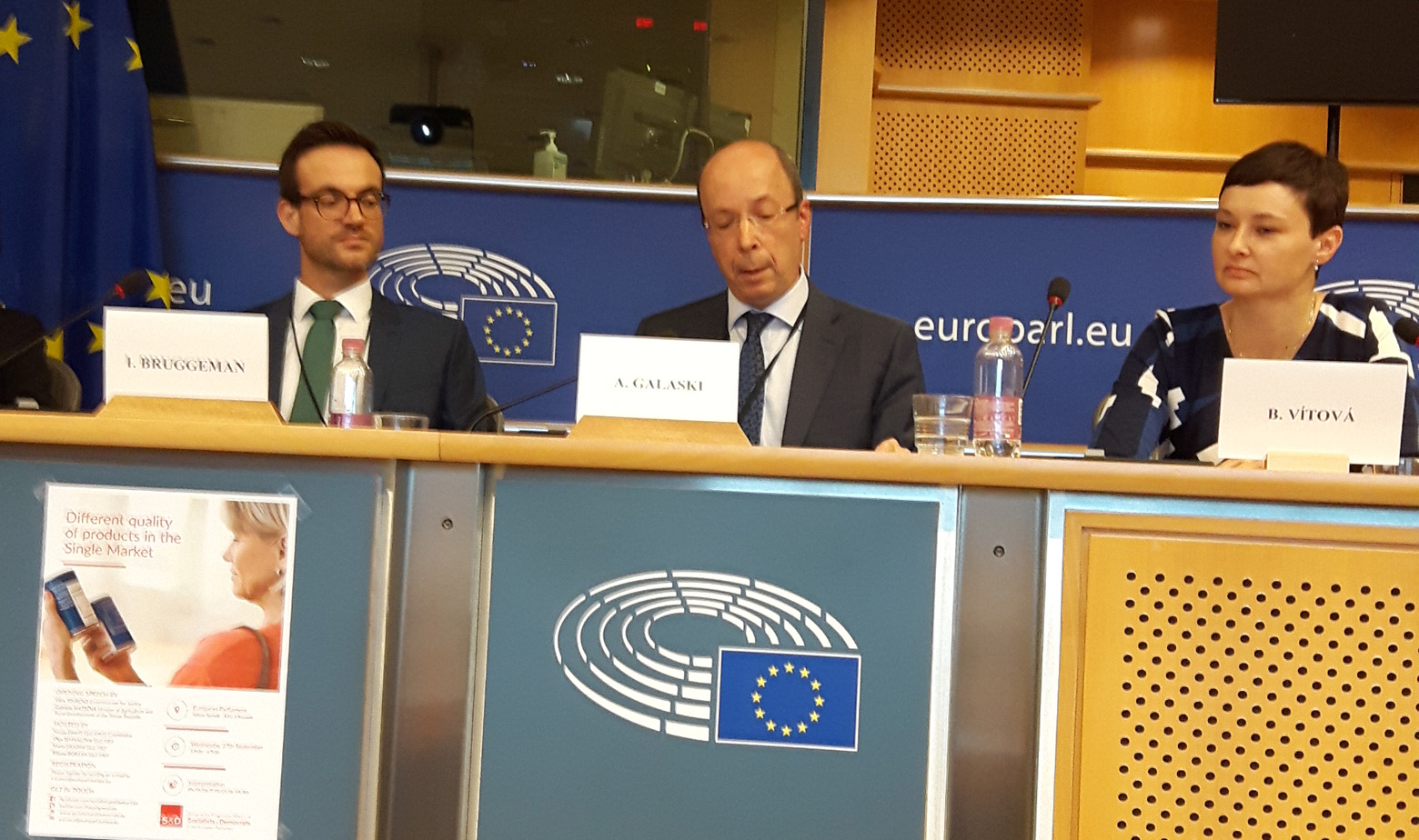 Alain Galaski (u sredini)