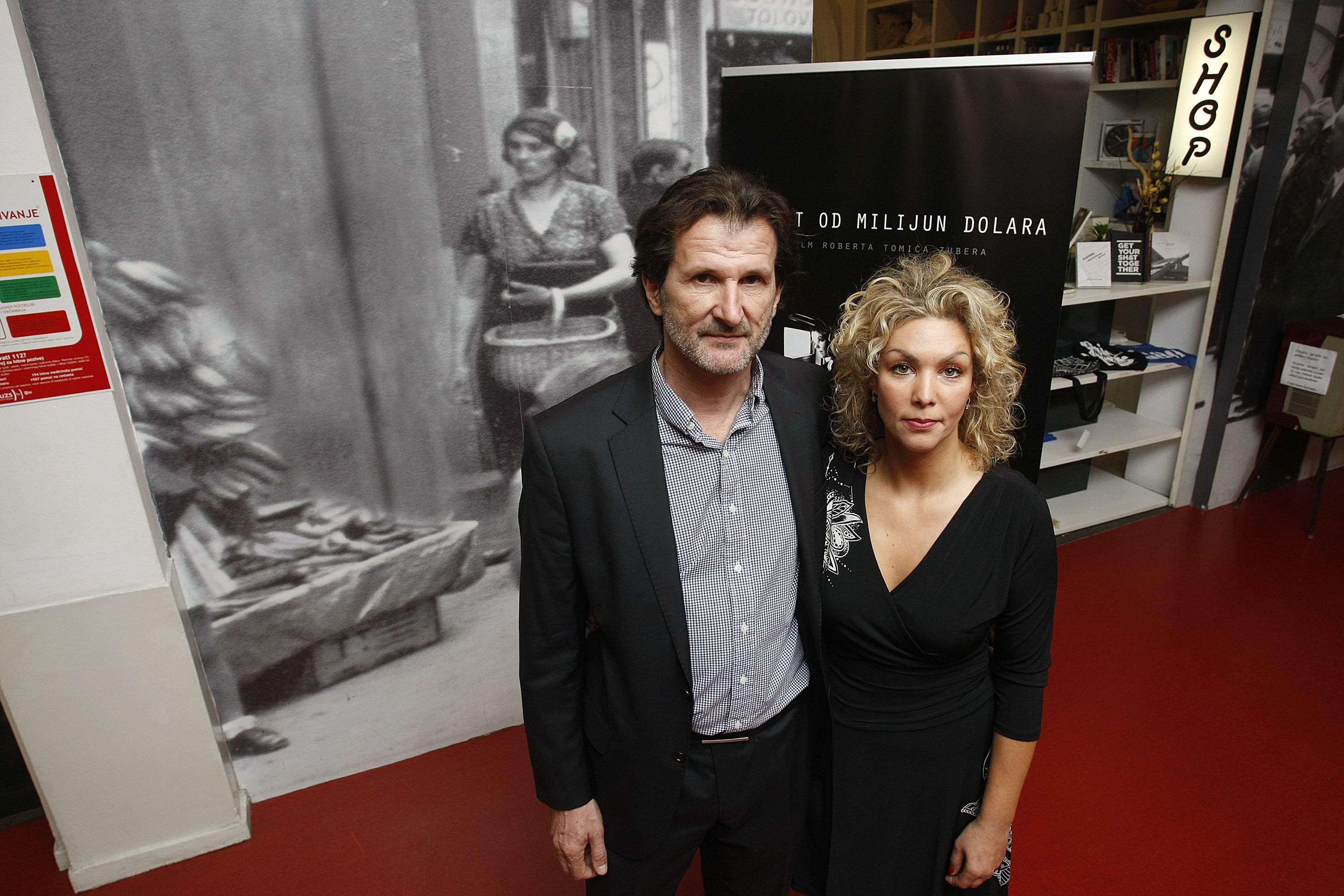 Na fotografiji: roditelji Nore Šitum, Ivica Šitum i Đana Atanasovska