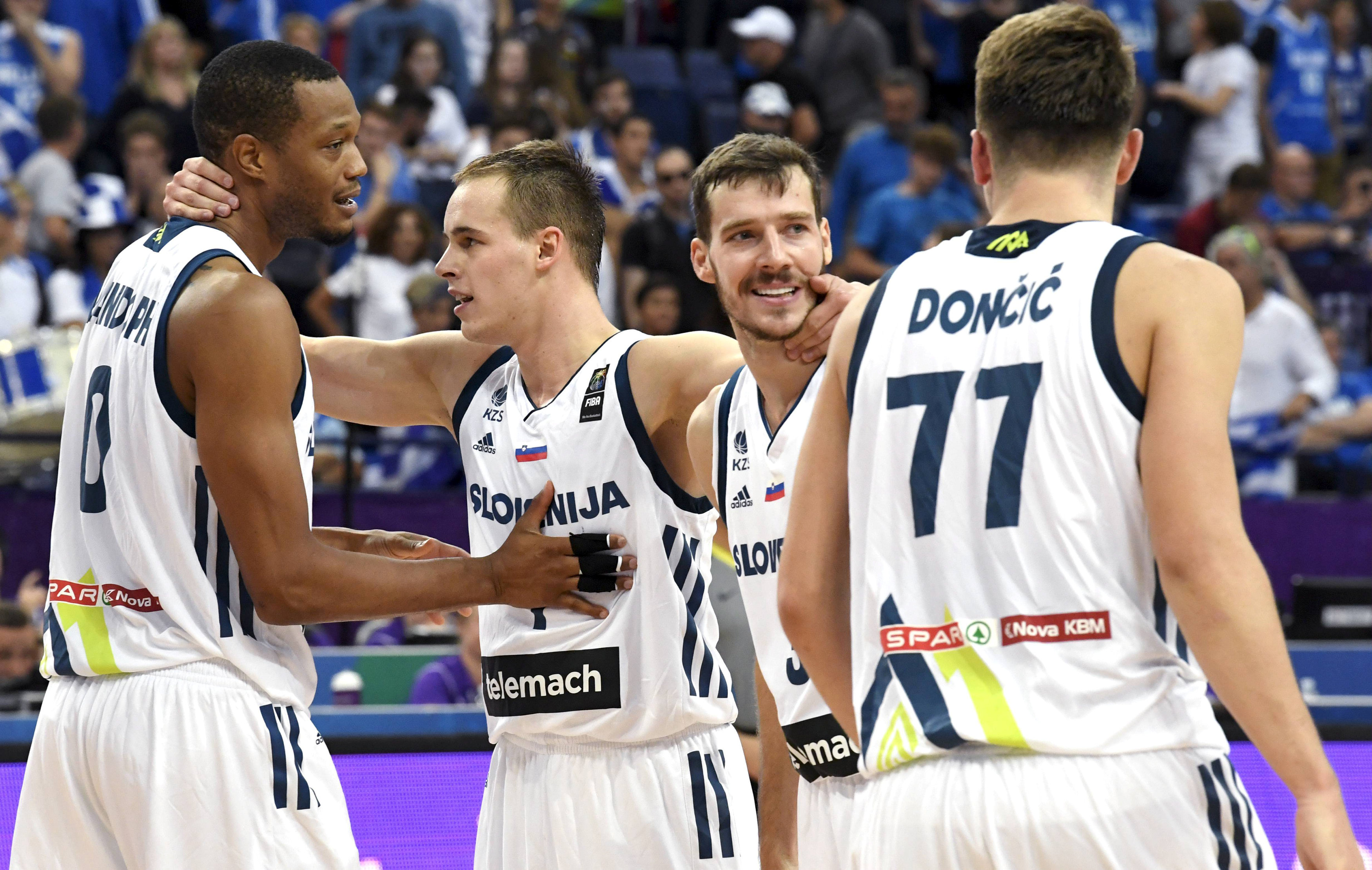 2017-09-03T155537Z_87339363_RC1A67D9C8F0_RTRMADP_3_BASKETBALL-EUROBASKET-SVN-GRC