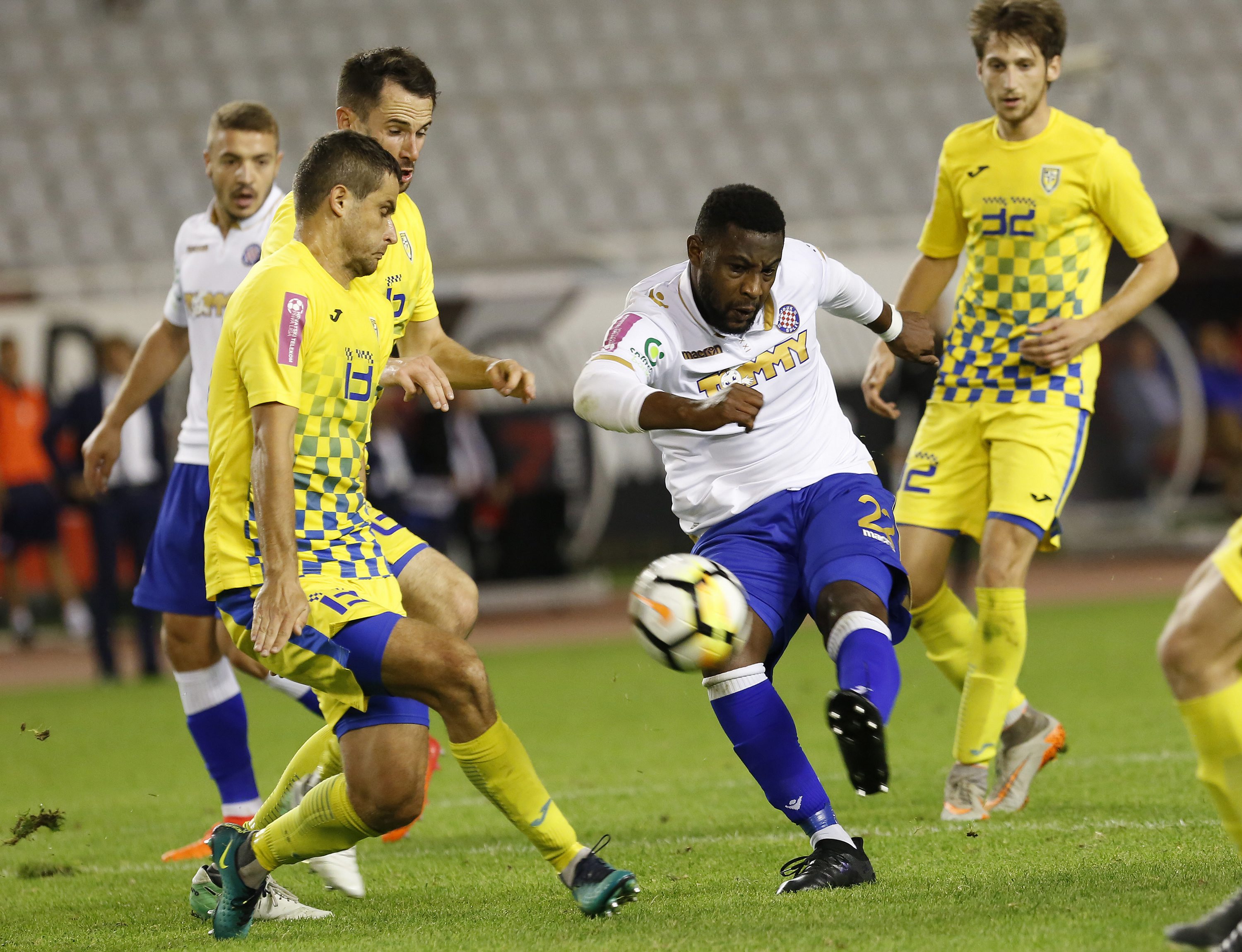 hajduk_intervb10-300917