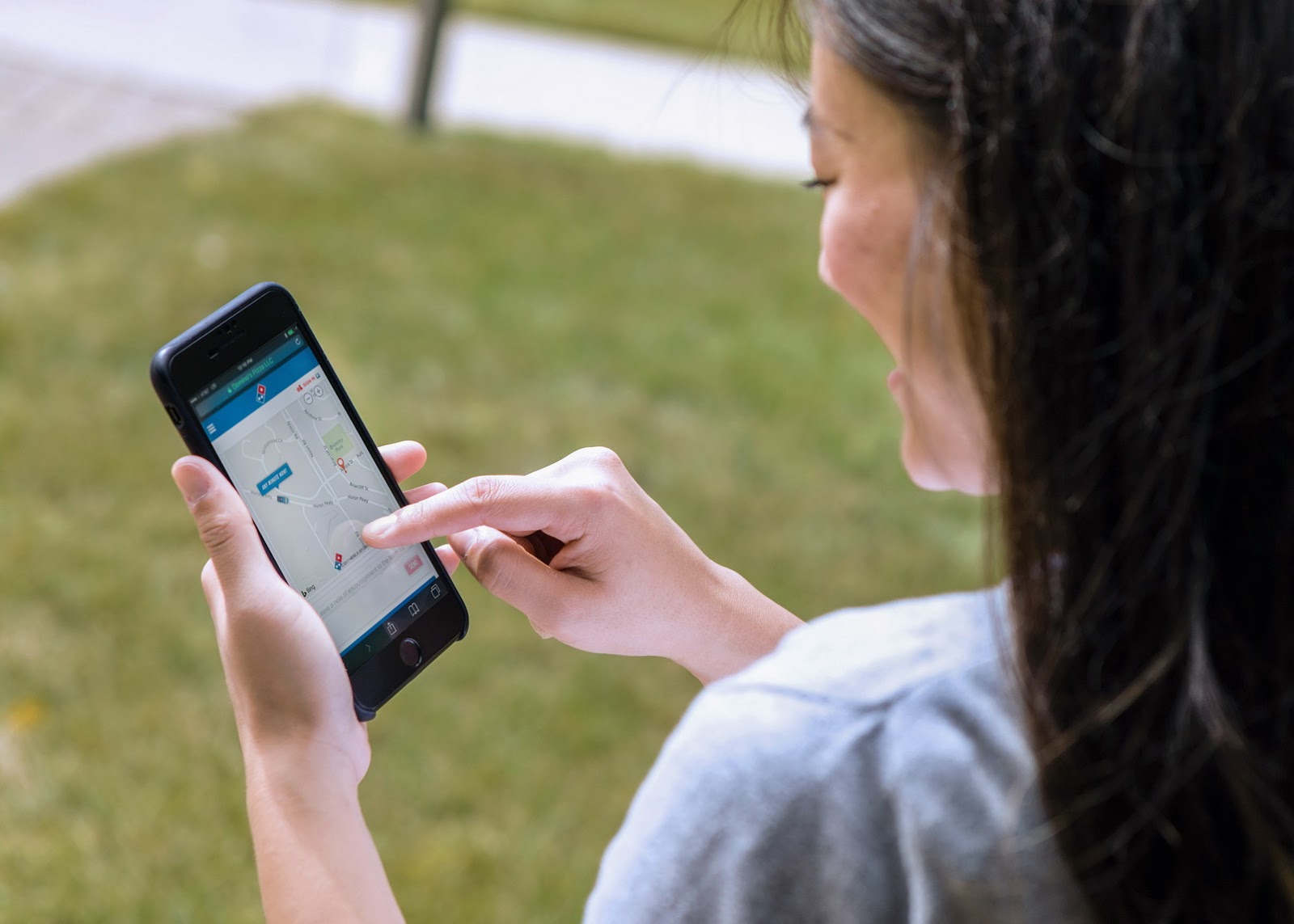 ford-dominos-selfdriving-pizza-delivery-12