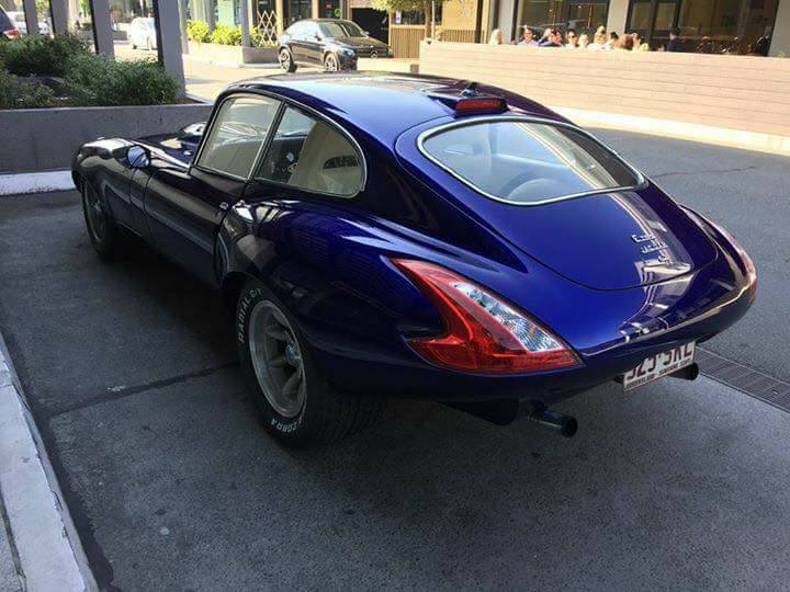 Jaguar-E-Type-Nissan-370Z-Lights-3