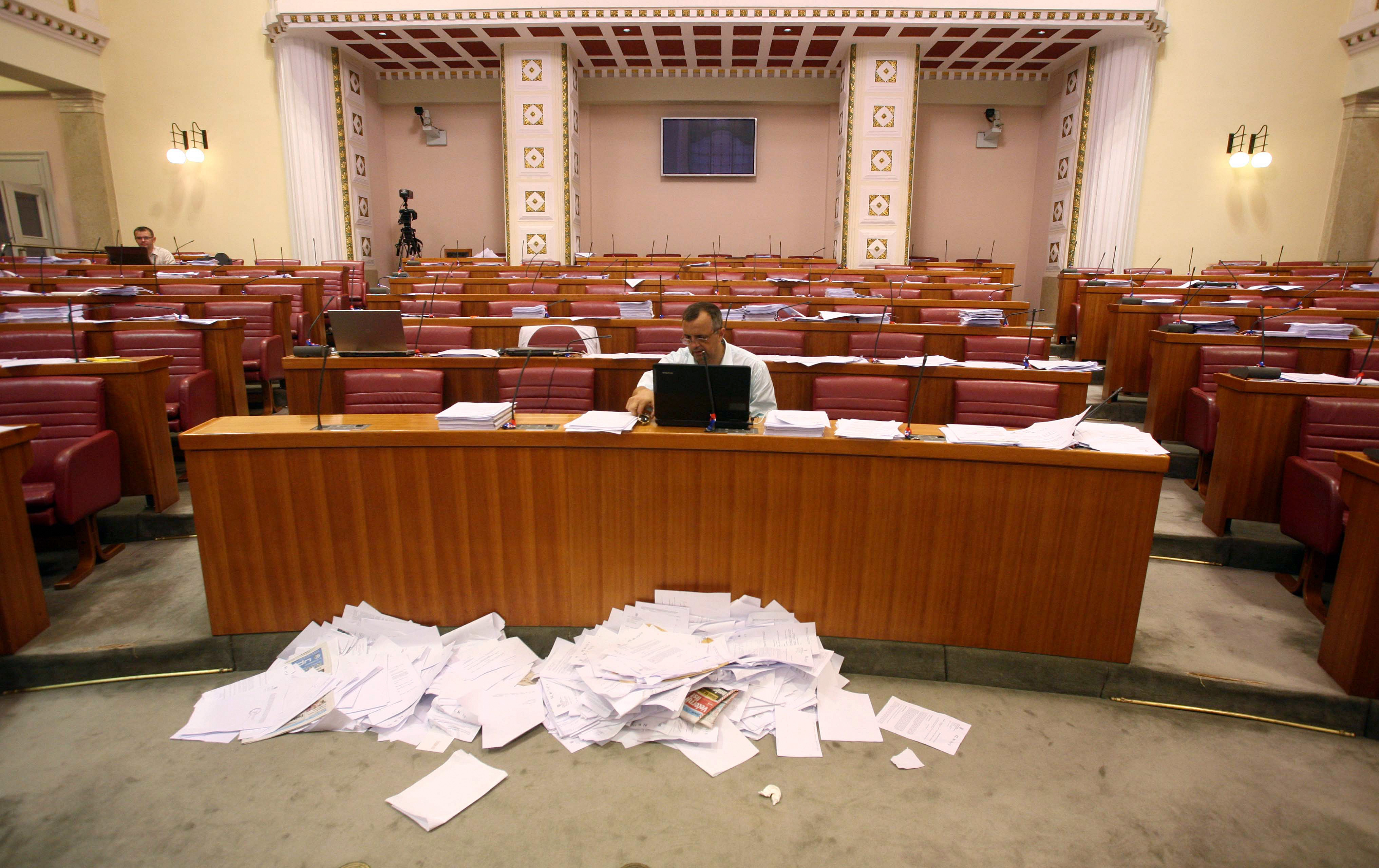 143331-184714-sabor_papiri-050712