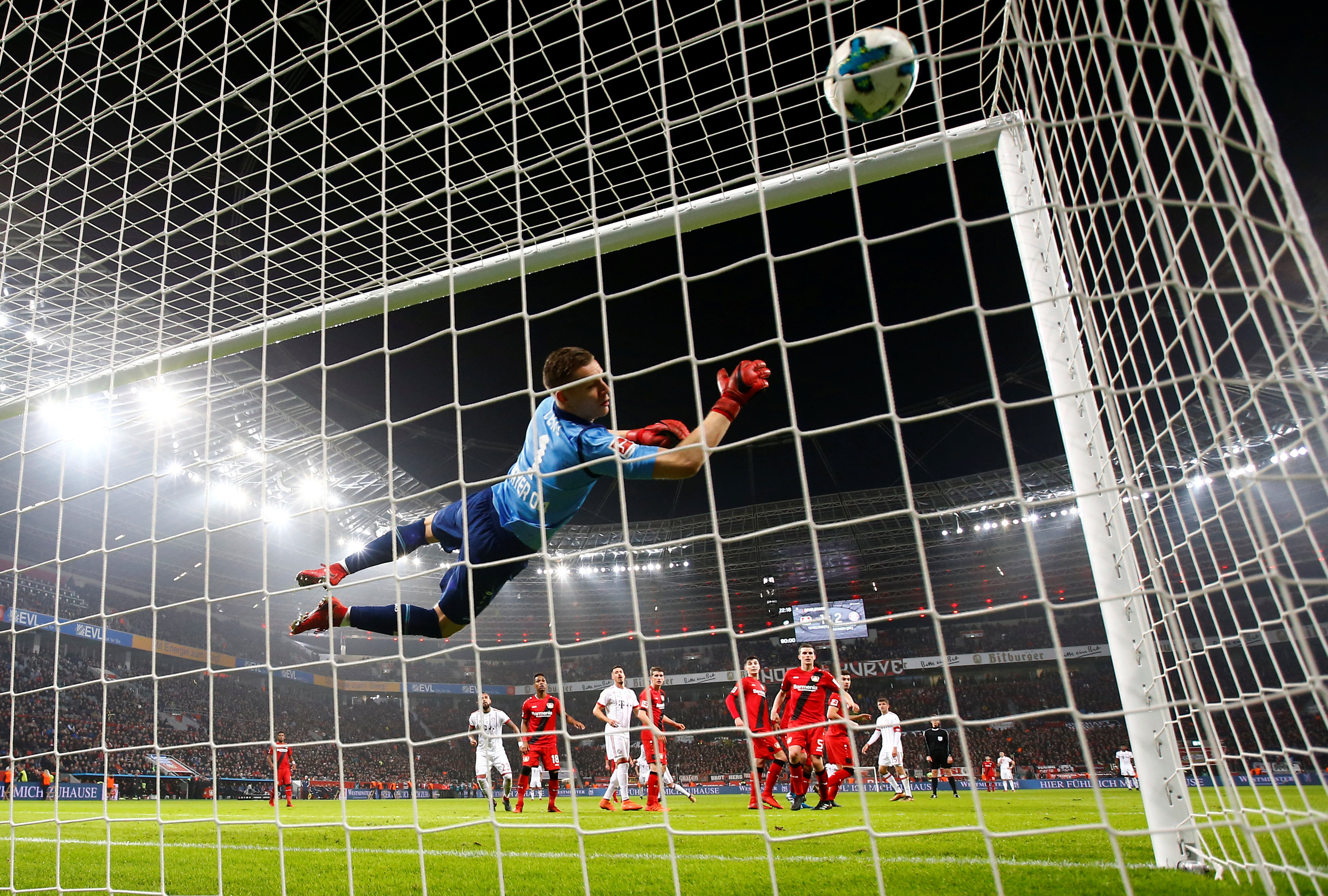 2018-01-12T213654Z_1654499699_RC1C178FB910_RTRMADP_3_SOCCER-GERMANY-B04-BAY