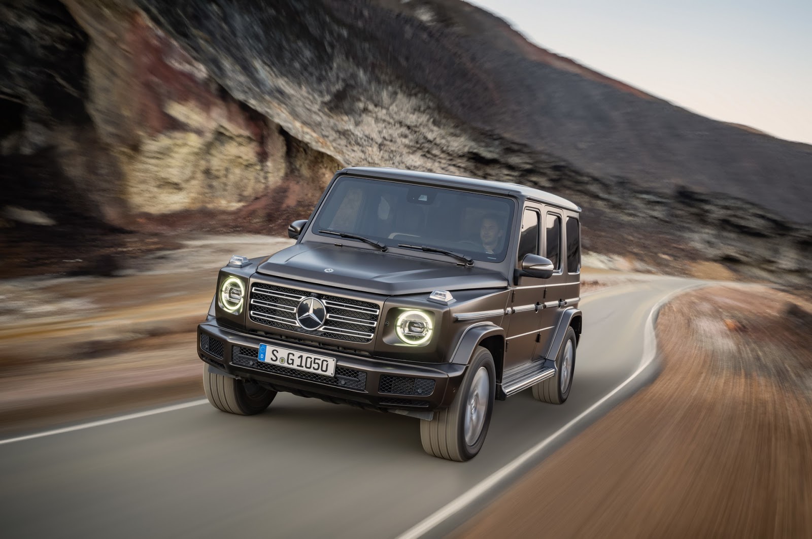 2019-Mercedes-Benz-G-Class-034