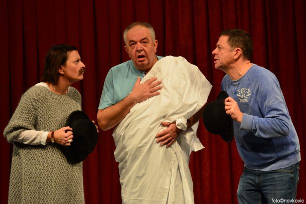 Damir Lončar u predstavi 'Revizor'