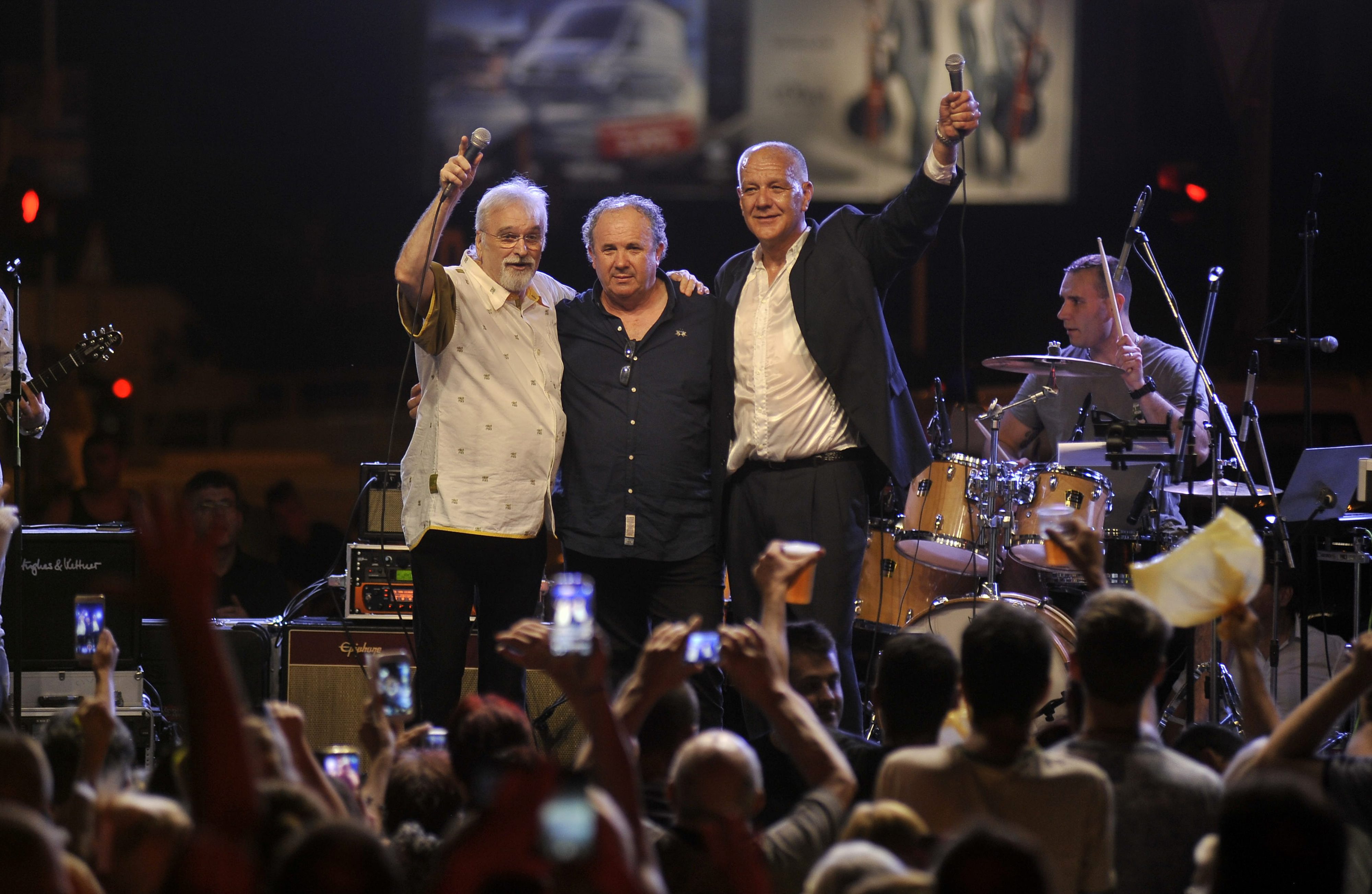 Matko Jelavić sa Zlatkom Pejakovićem i Željkom Kerumom